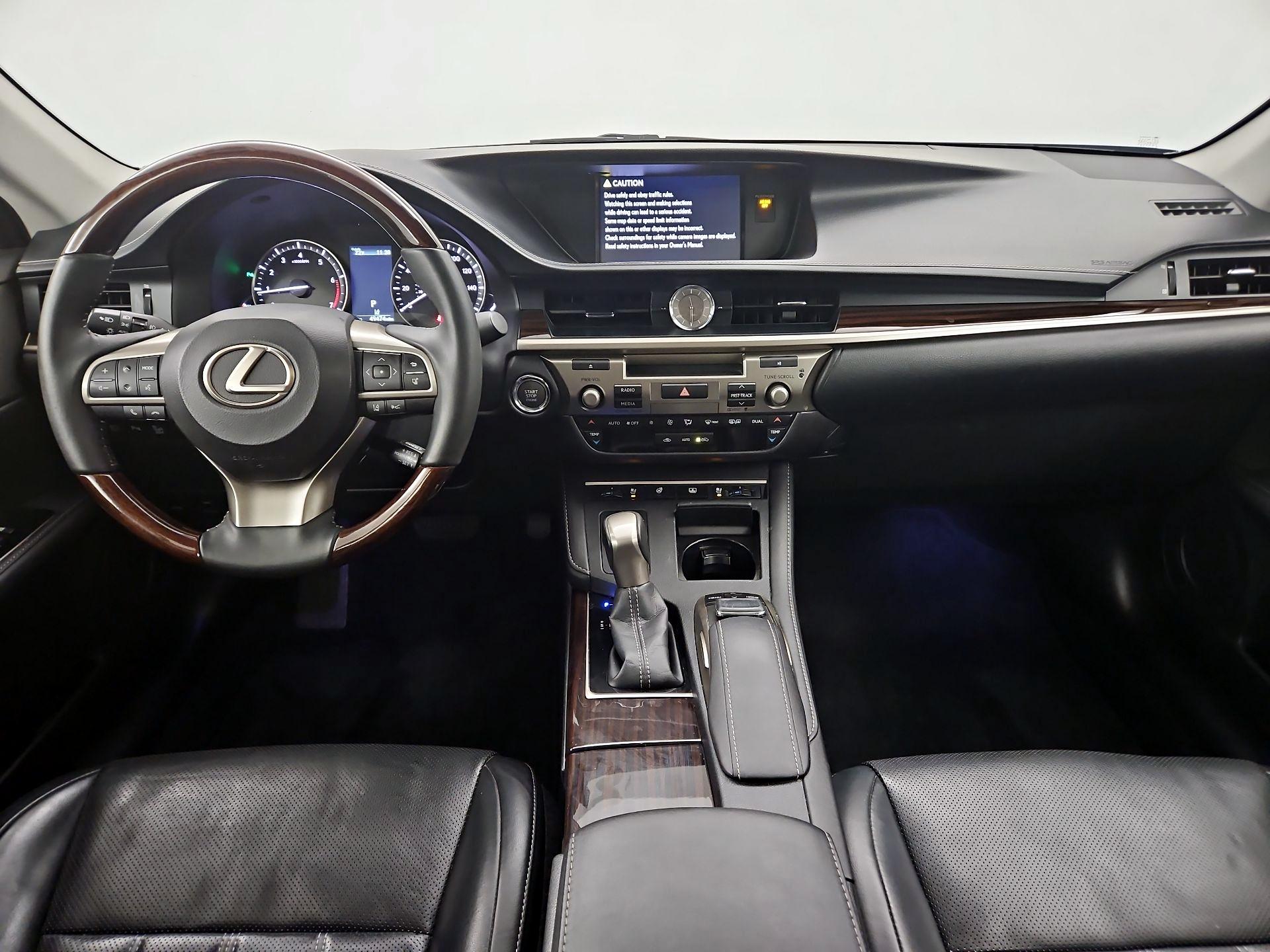 Thumbnail: 2016 Lexus ES - 9