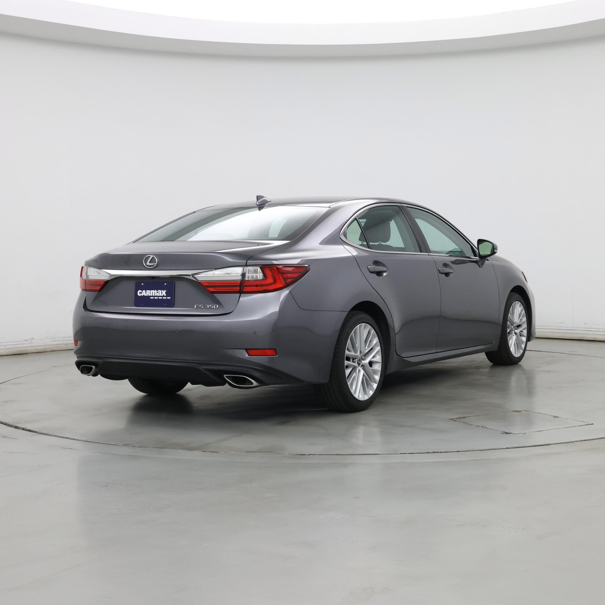 Thumbnail: 2016 Lexus ES - 8