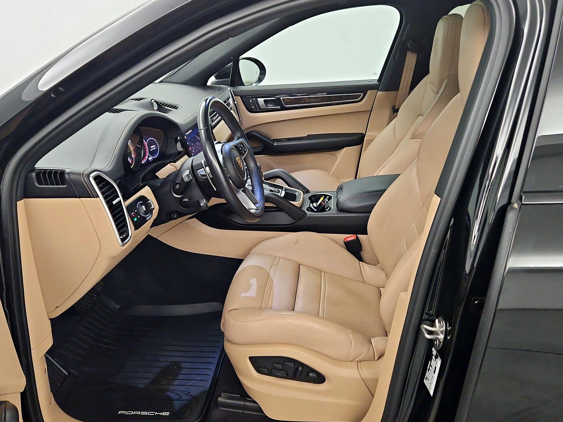 Thumbnail: 2023 Porsche Cayenne - 11
