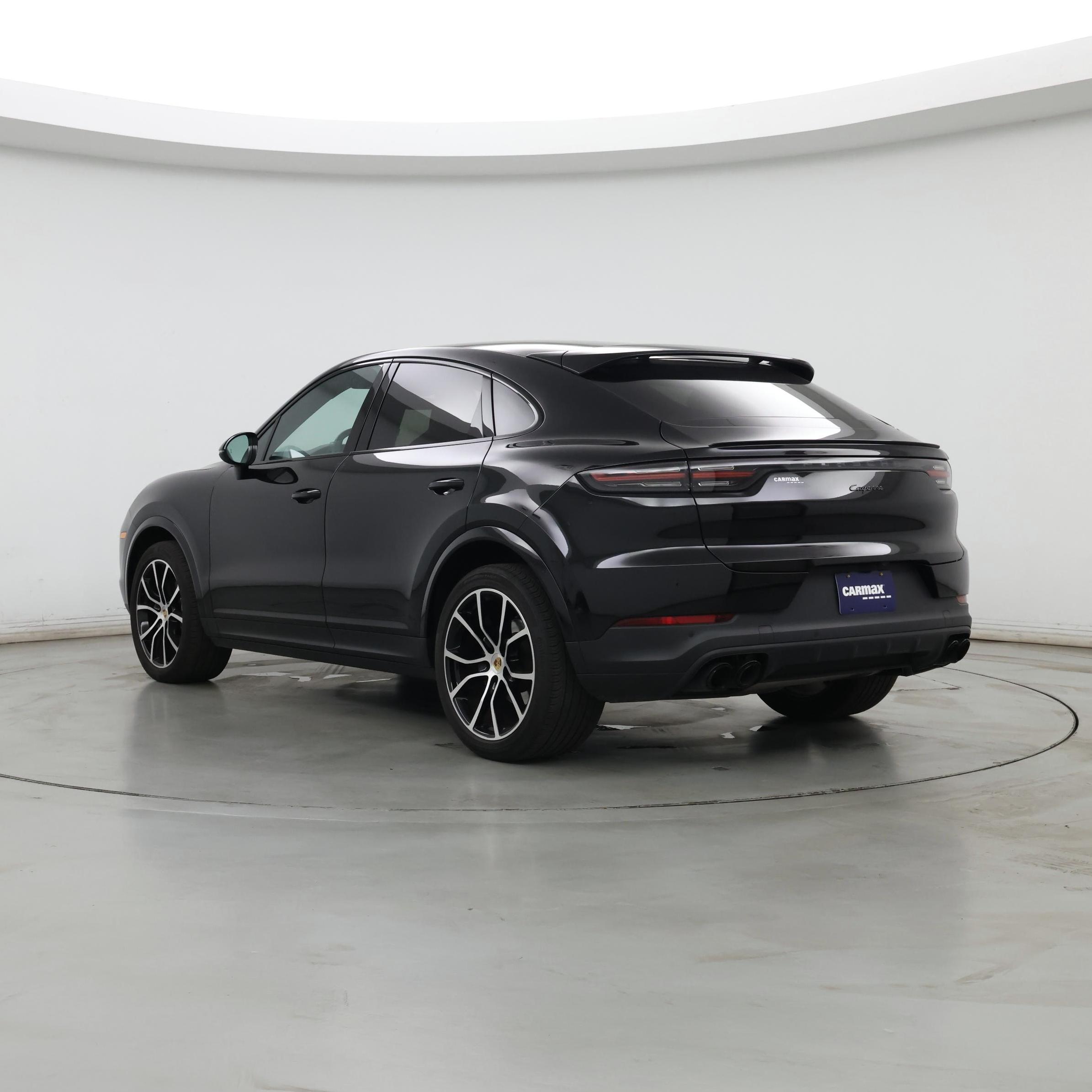 Thumbnail: 2023 Porsche Cayenne - 2