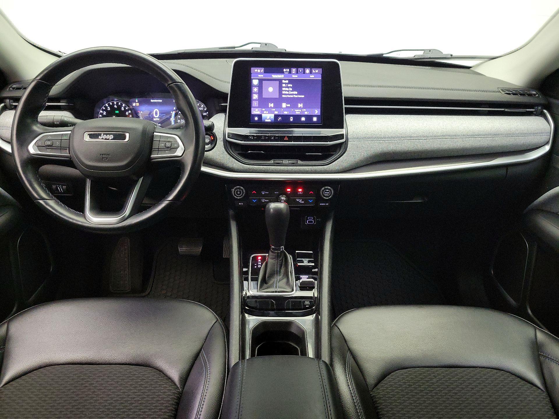 Thumbnail: 2022 Jeep Compass - 9