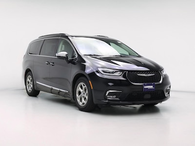 Black 2022 Chrysler Pacifica Limited