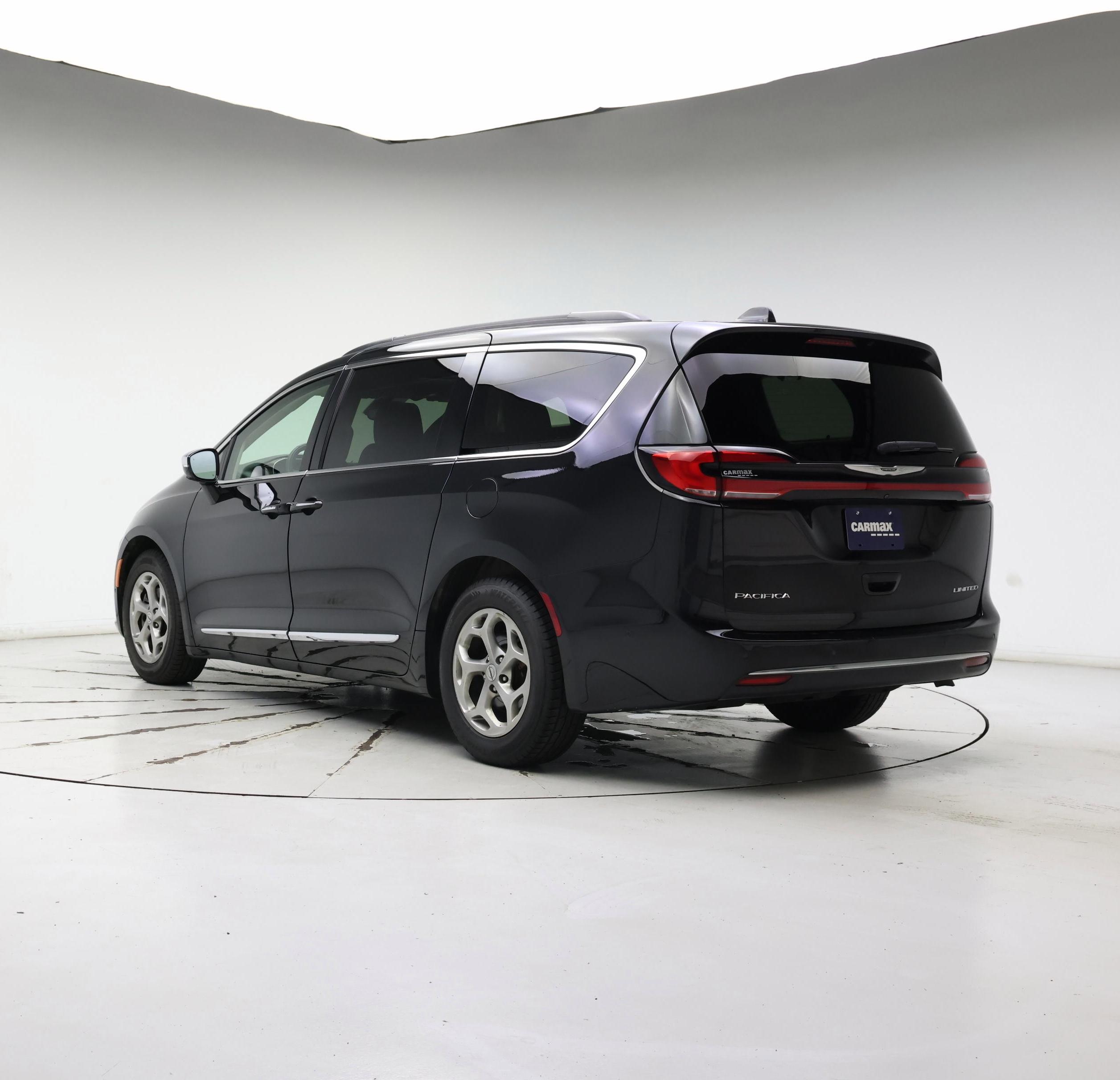 Thumbnail: 2022 Chrysler Pacifica - 2