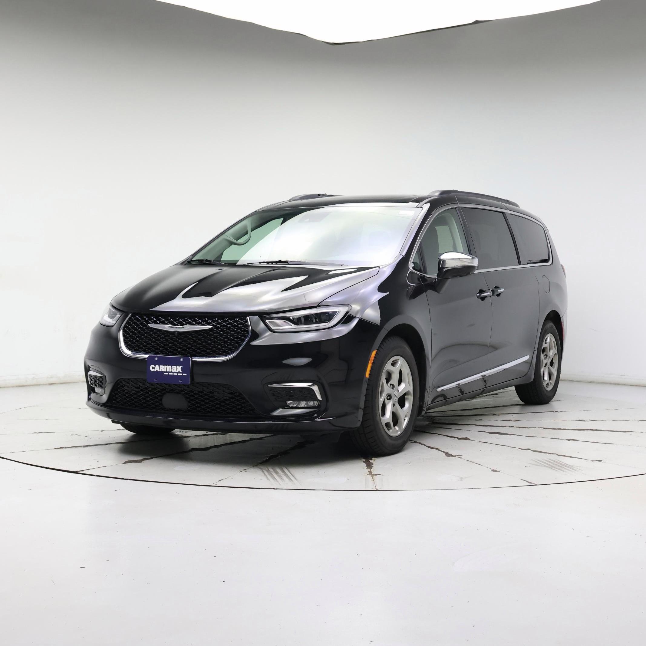 Thumbnail: 2022 Chrysler Pacifica - 4