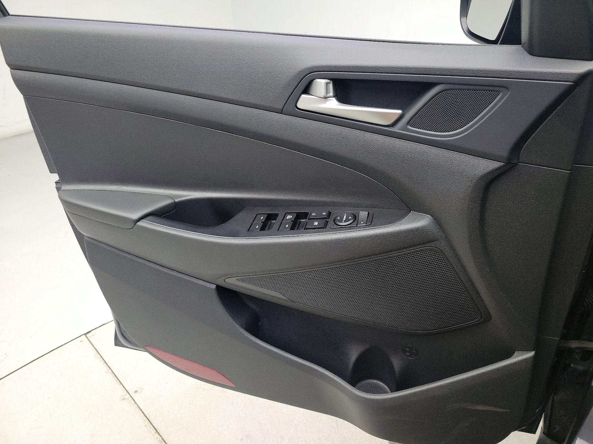 Thumbnail: 2020 Hyundai Tucson - 12