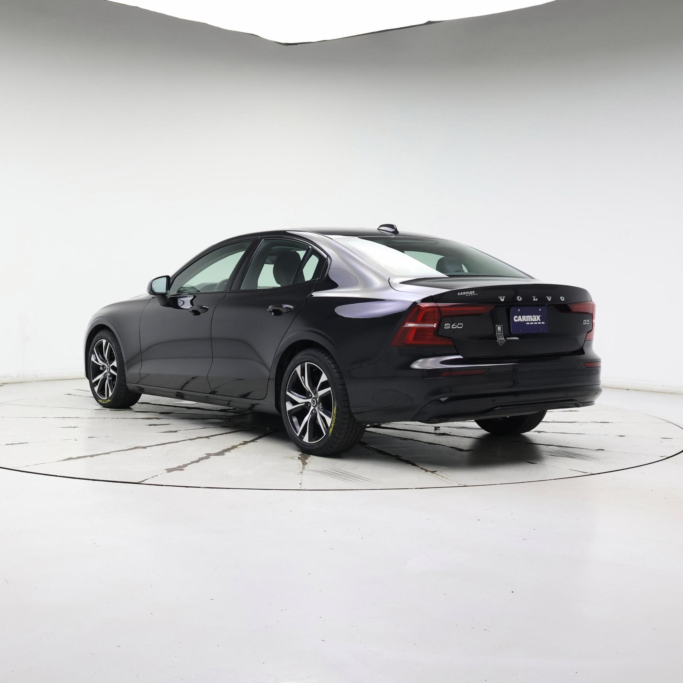 Thumbnail: 2024 Volvo S60 - 2
