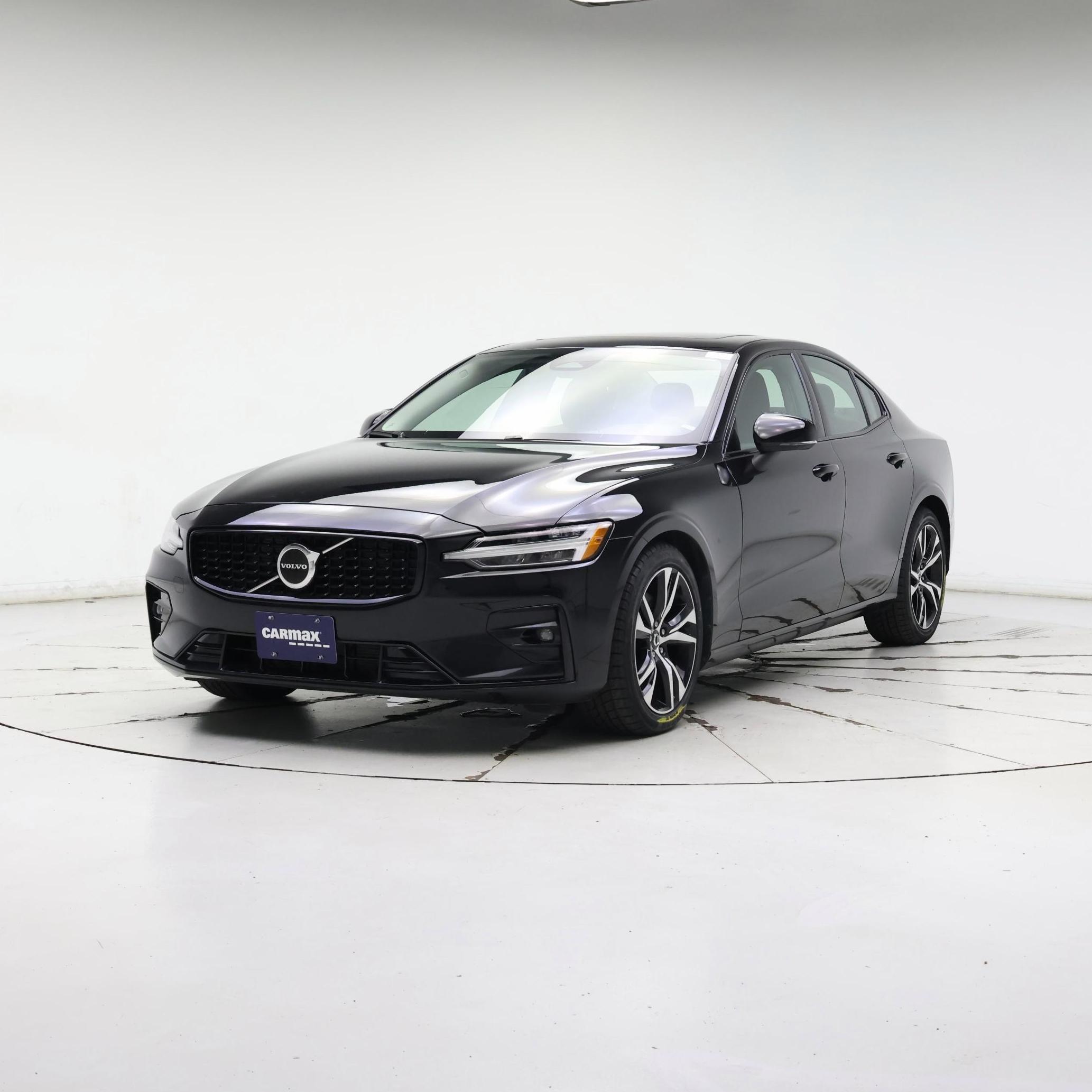 Thumbnail: 2024 Volvo S60 - 4