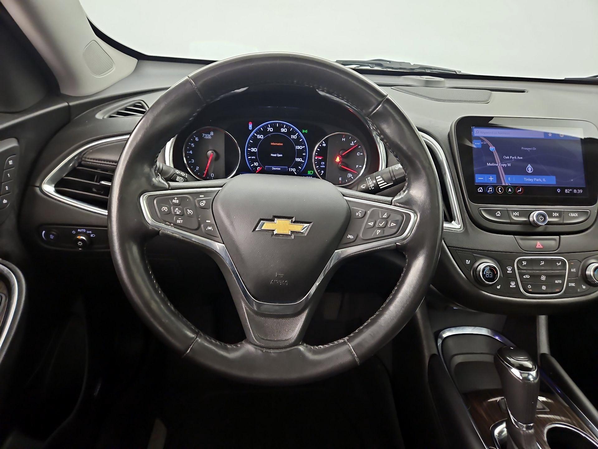 Thumbnail: 2019 Chevrolet Malibu - 10
