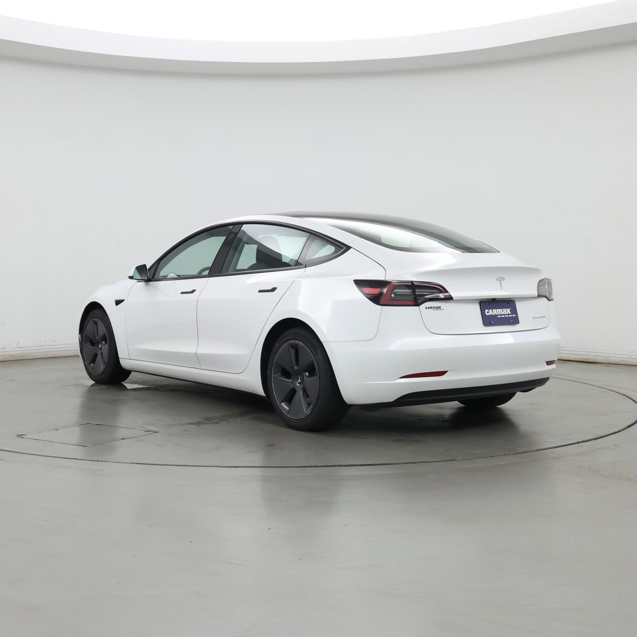 Thumbnail: 2022 Tesla Model 3 - 2