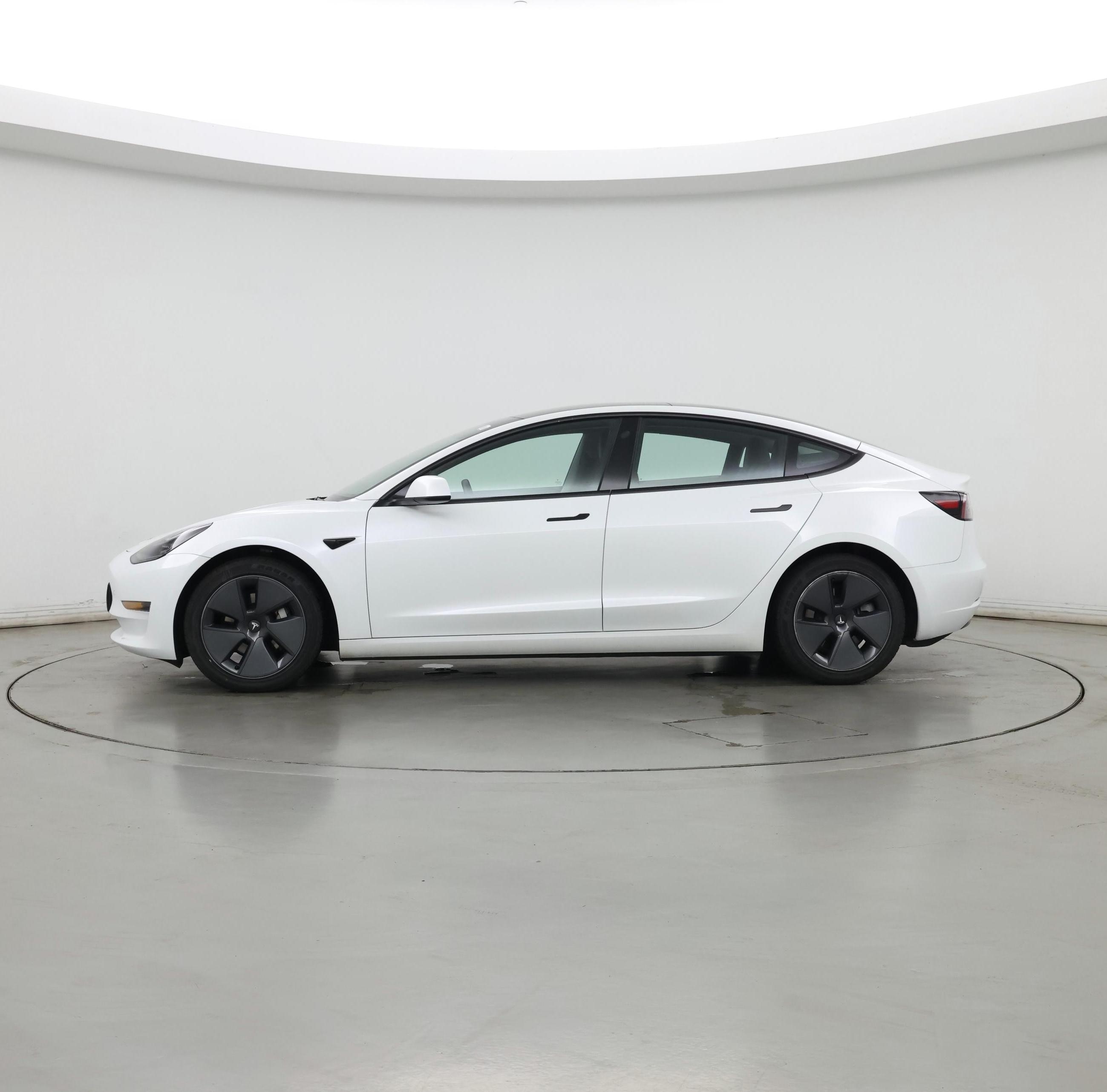 Thumbnail: 2022 Tesla Model 3 - 3