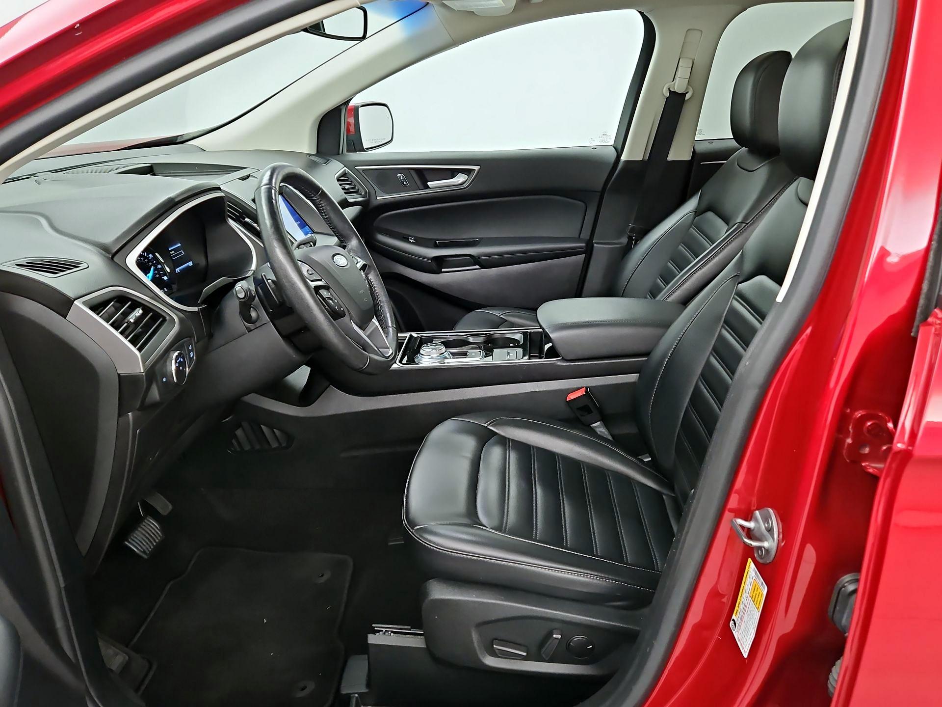 Thumbnail: 2020 Ford Edge - 9