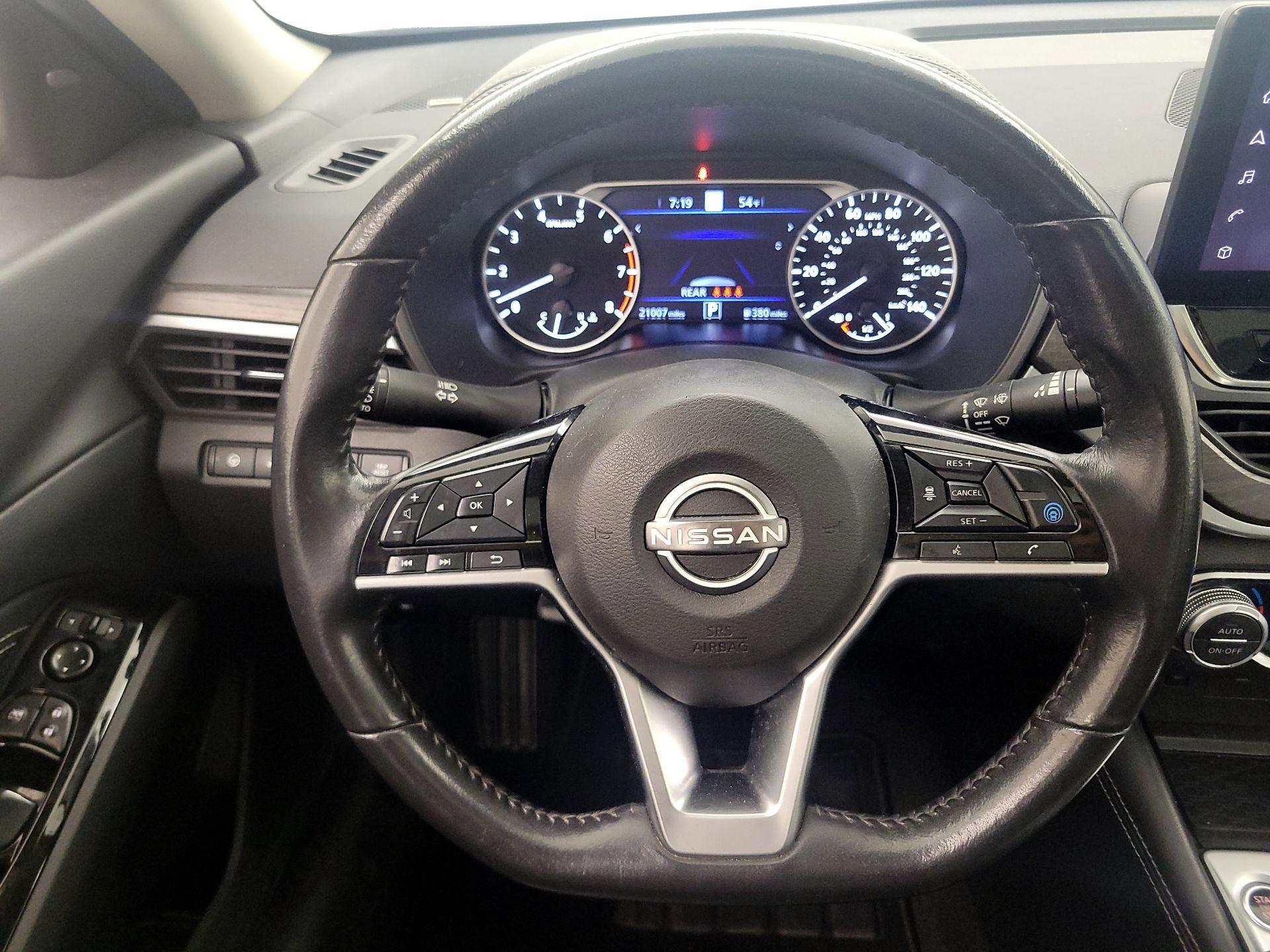 Thumbnail: 2023 Nissan Altima - 10