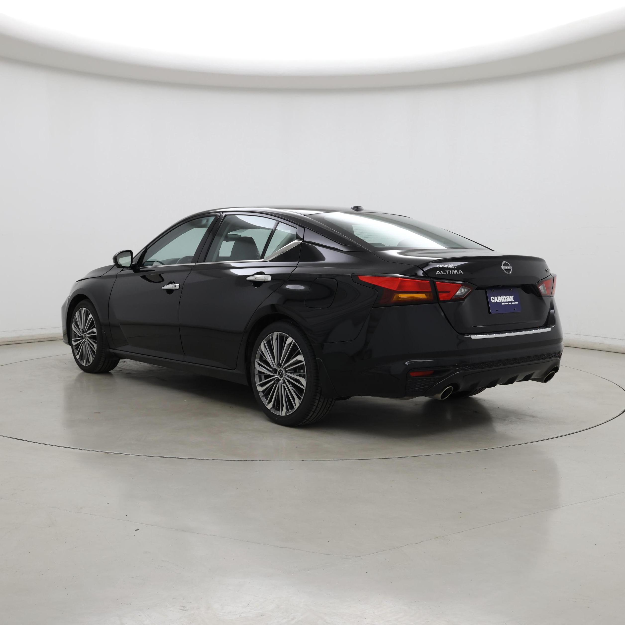 Thumbnail: 2023 Nissan Altima - 2