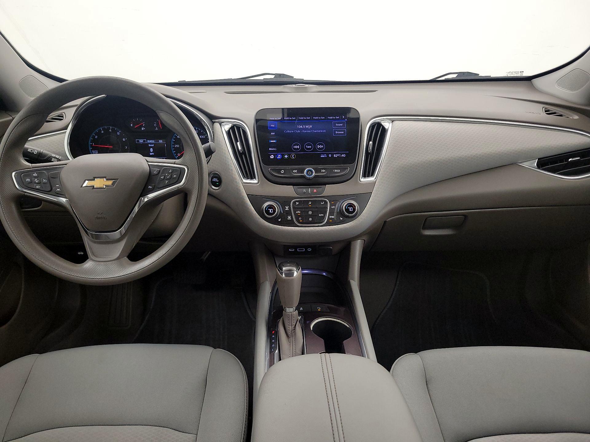 Thumbnail: 2020 Chevrolet Malibu - 9
