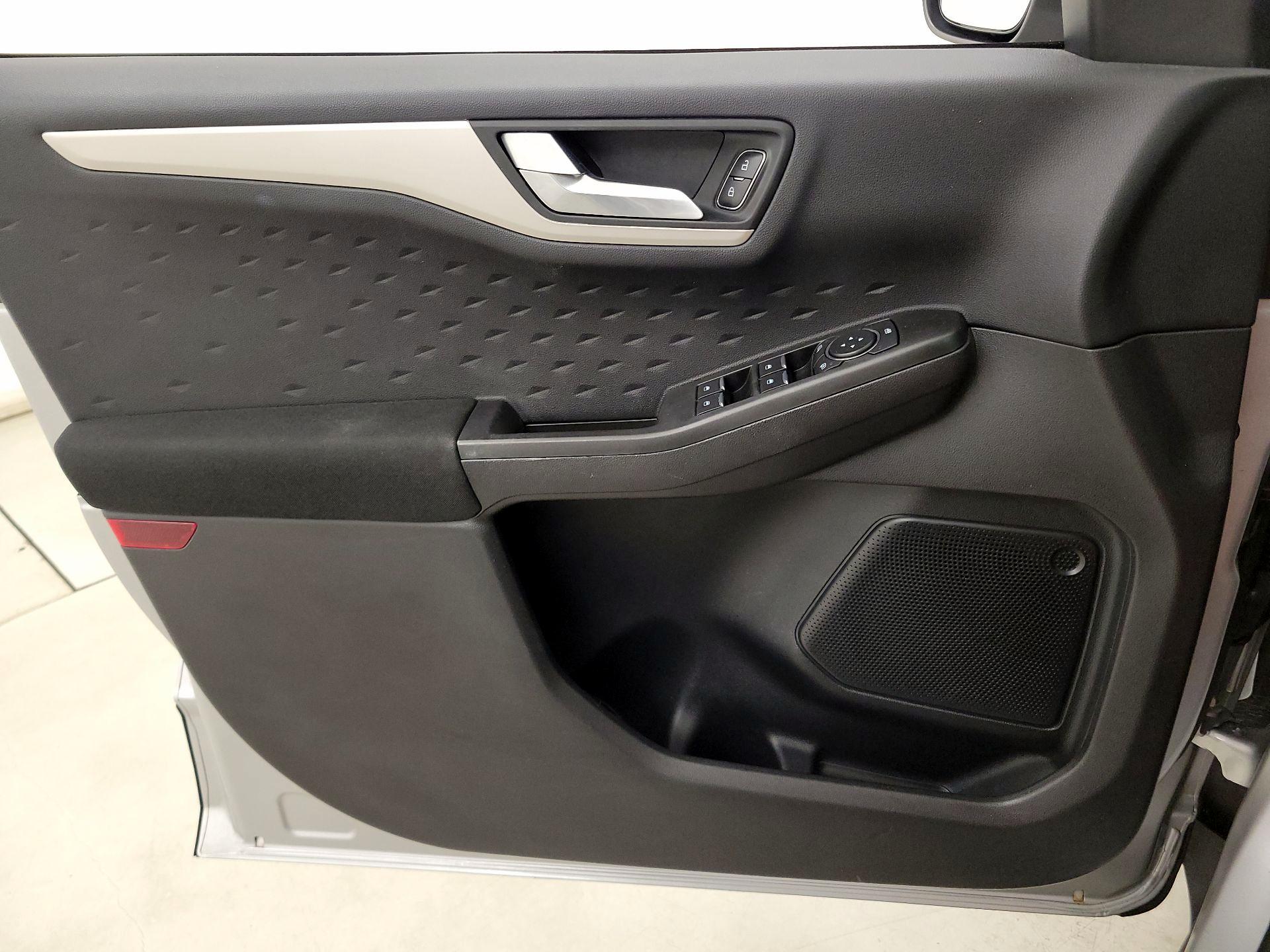 Thumbnail: 2020 Ford Escape - 12