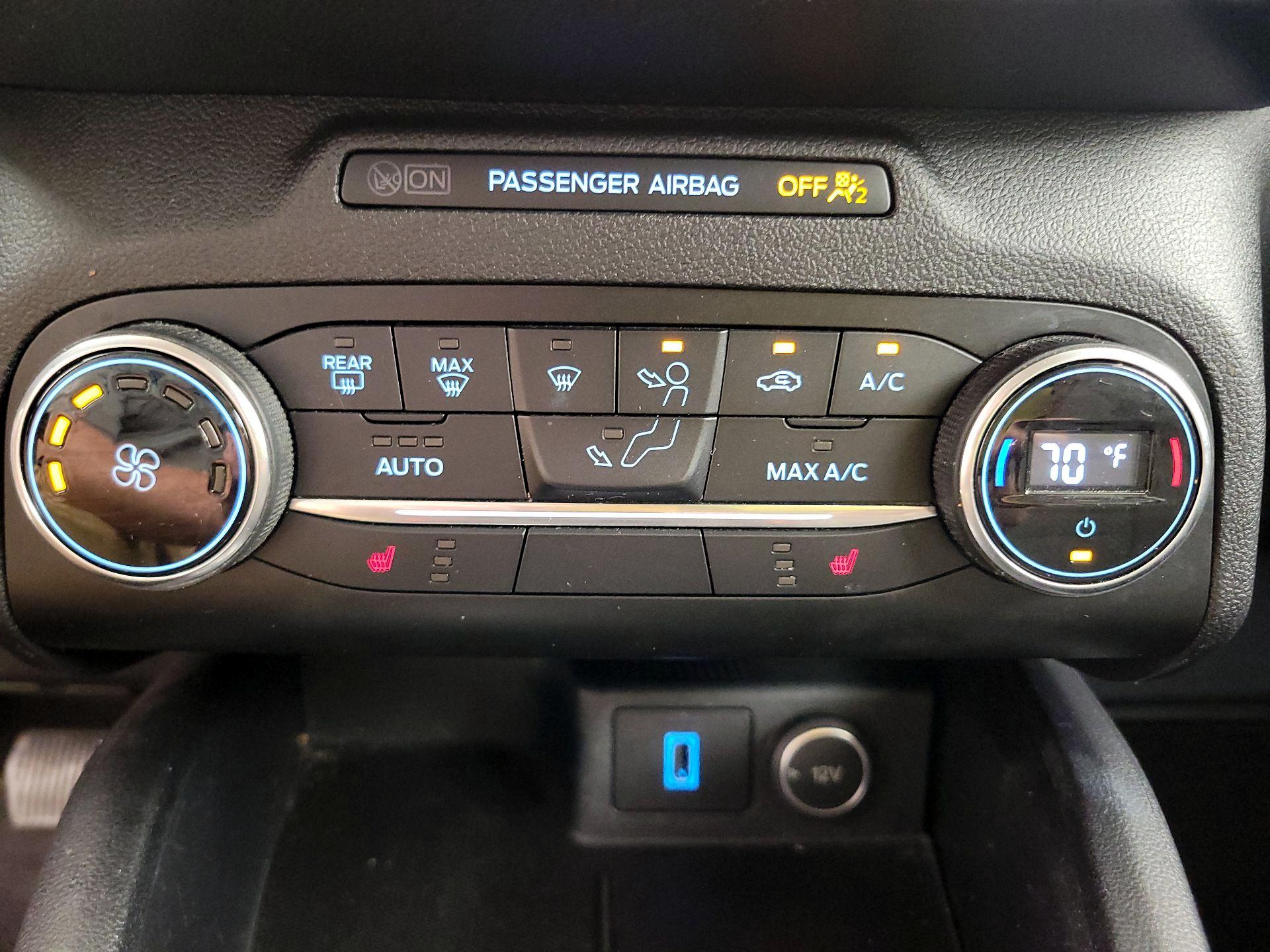 Thumbnail: 2020 Ford Escape - 16