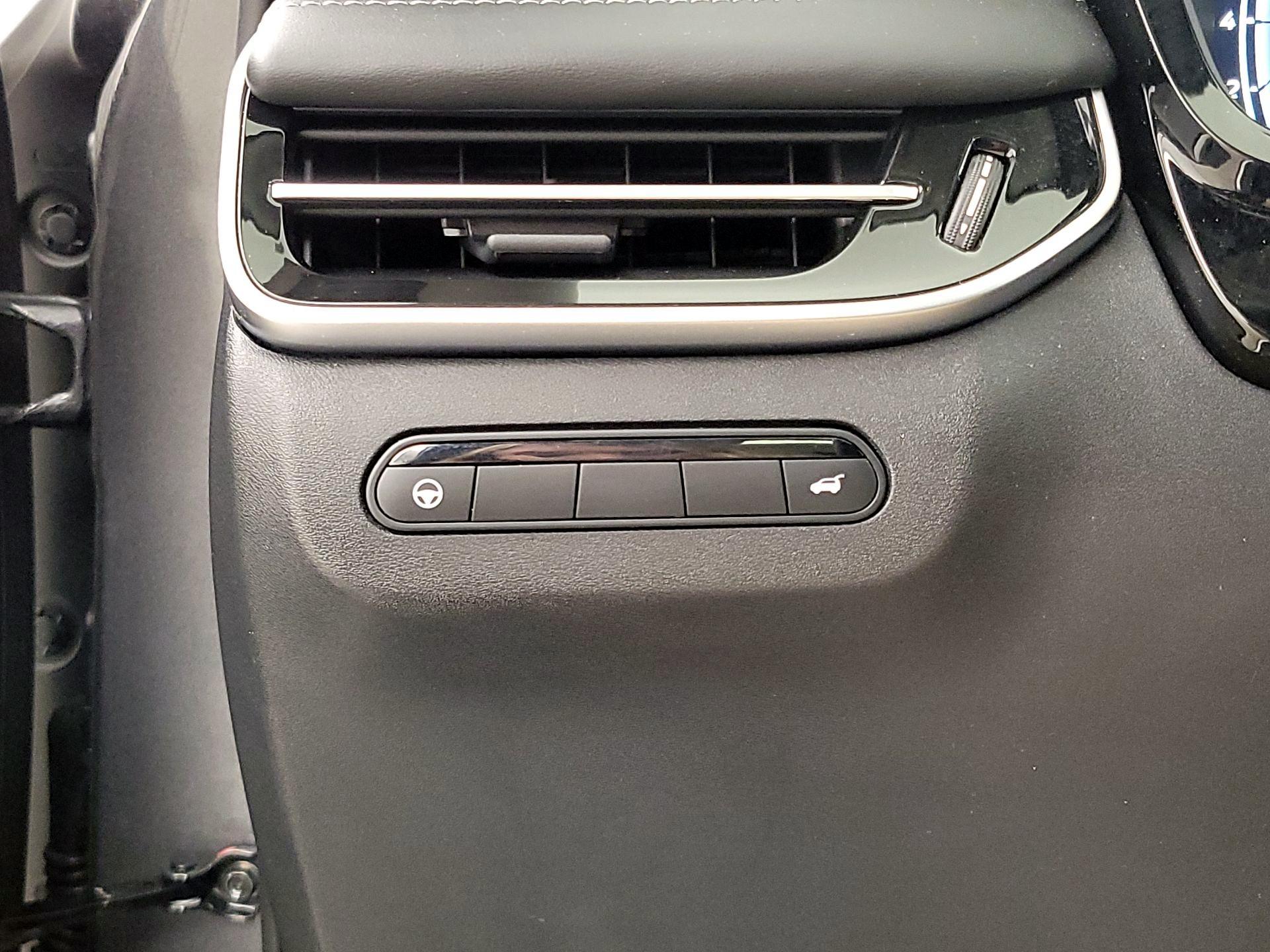 Thumbnail: 2022 INFINITI QX60 - 13