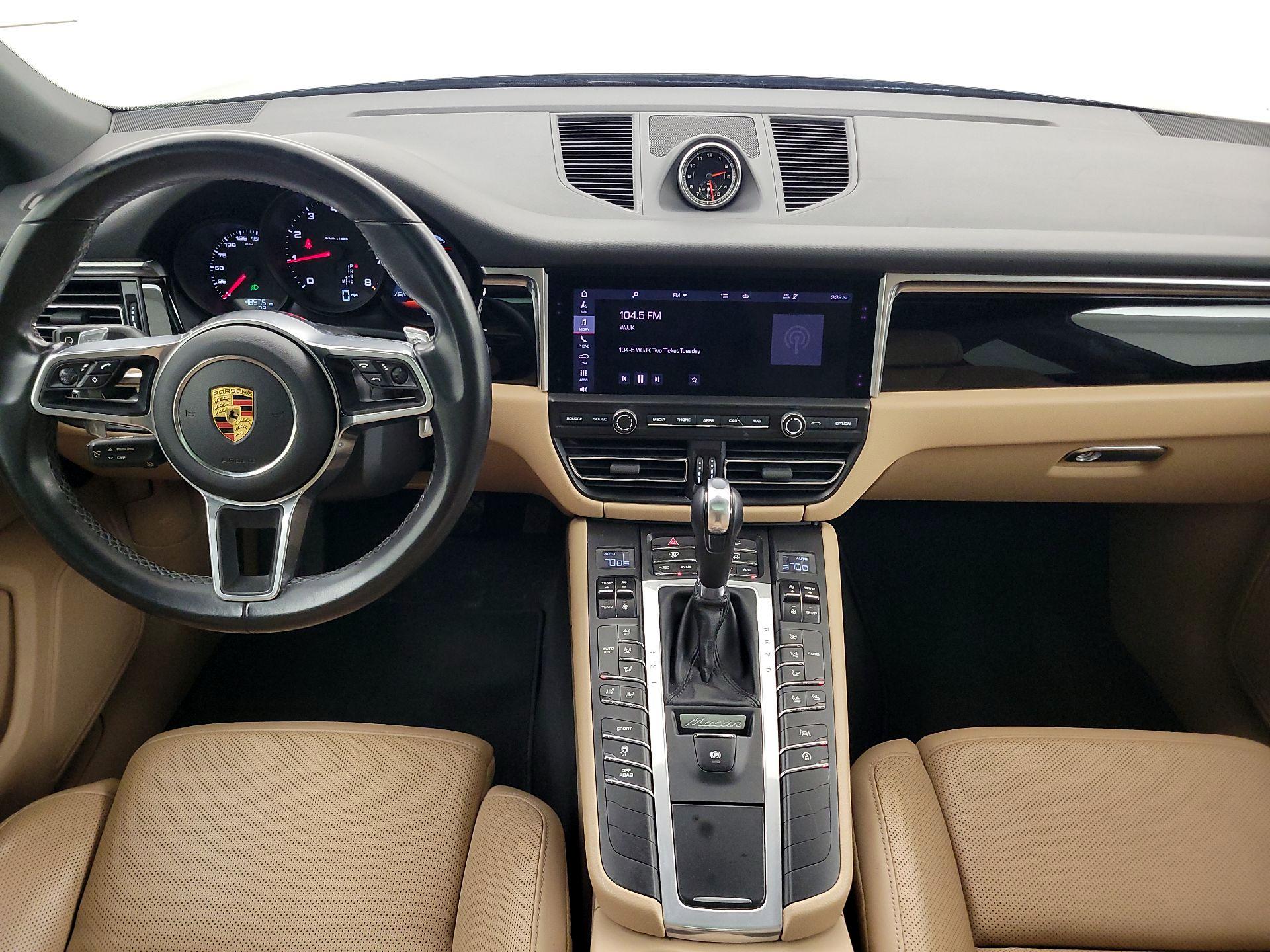 Thumbnail: 2021 Porsche Macan - 9