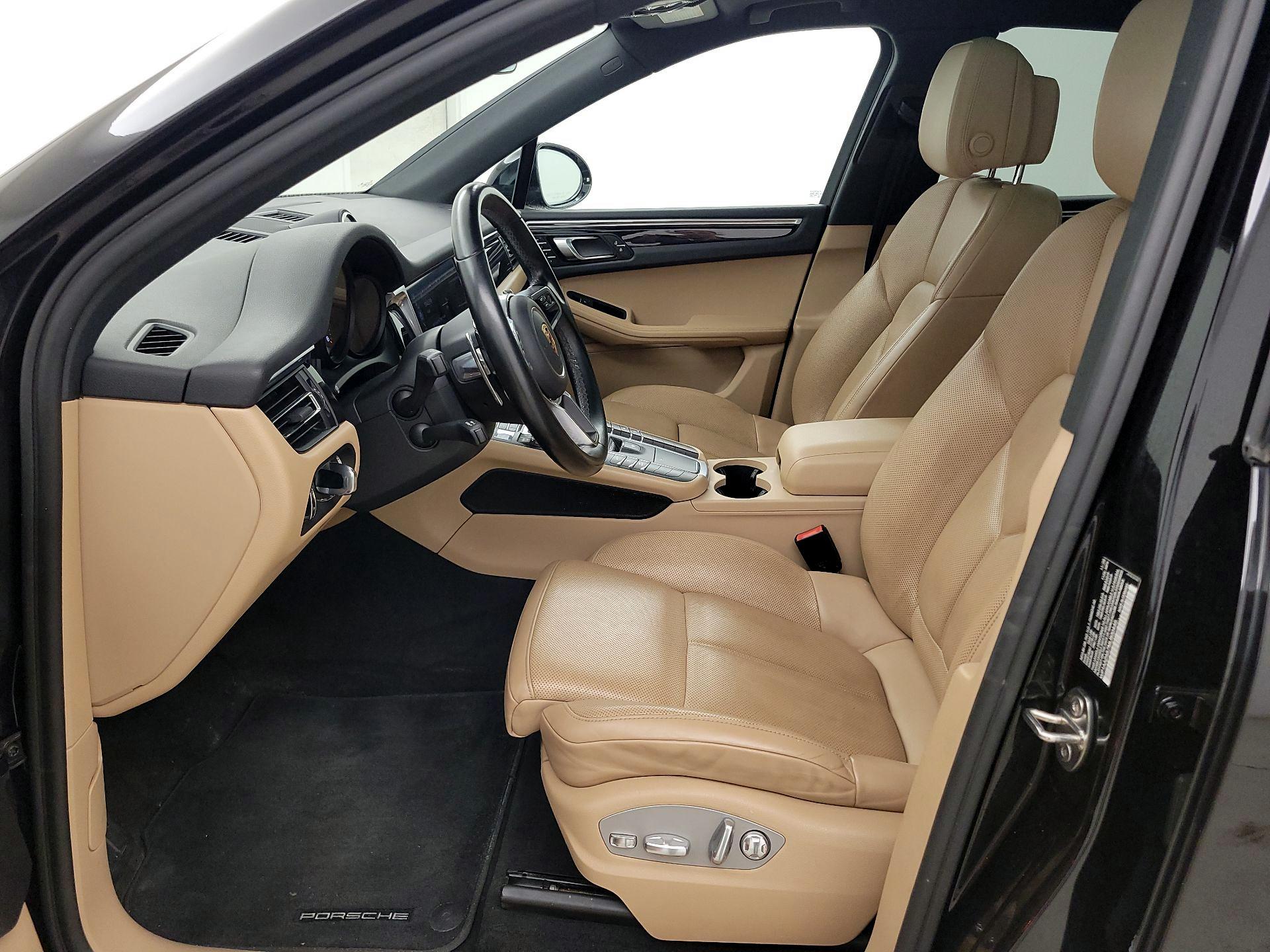 Thumbnail: 2021 Porsche Macan - 11