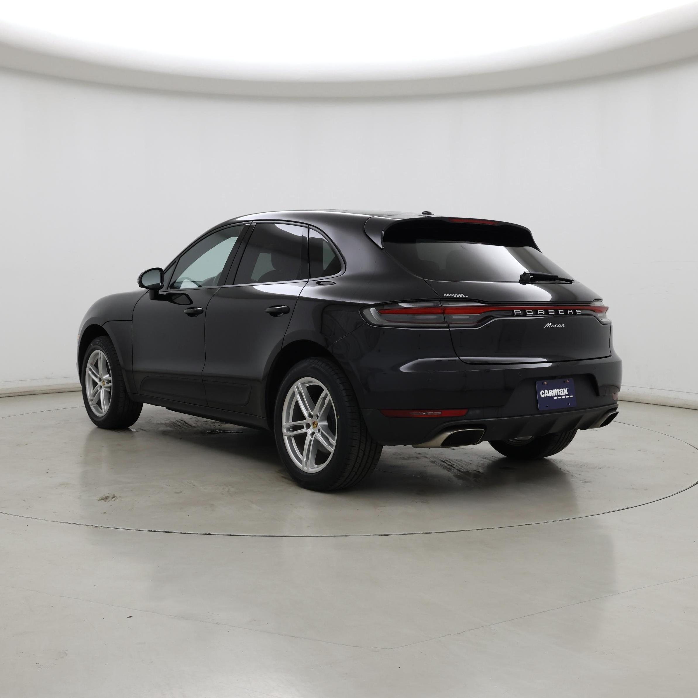Thumbnail: 2021 Porsche Macan - 2