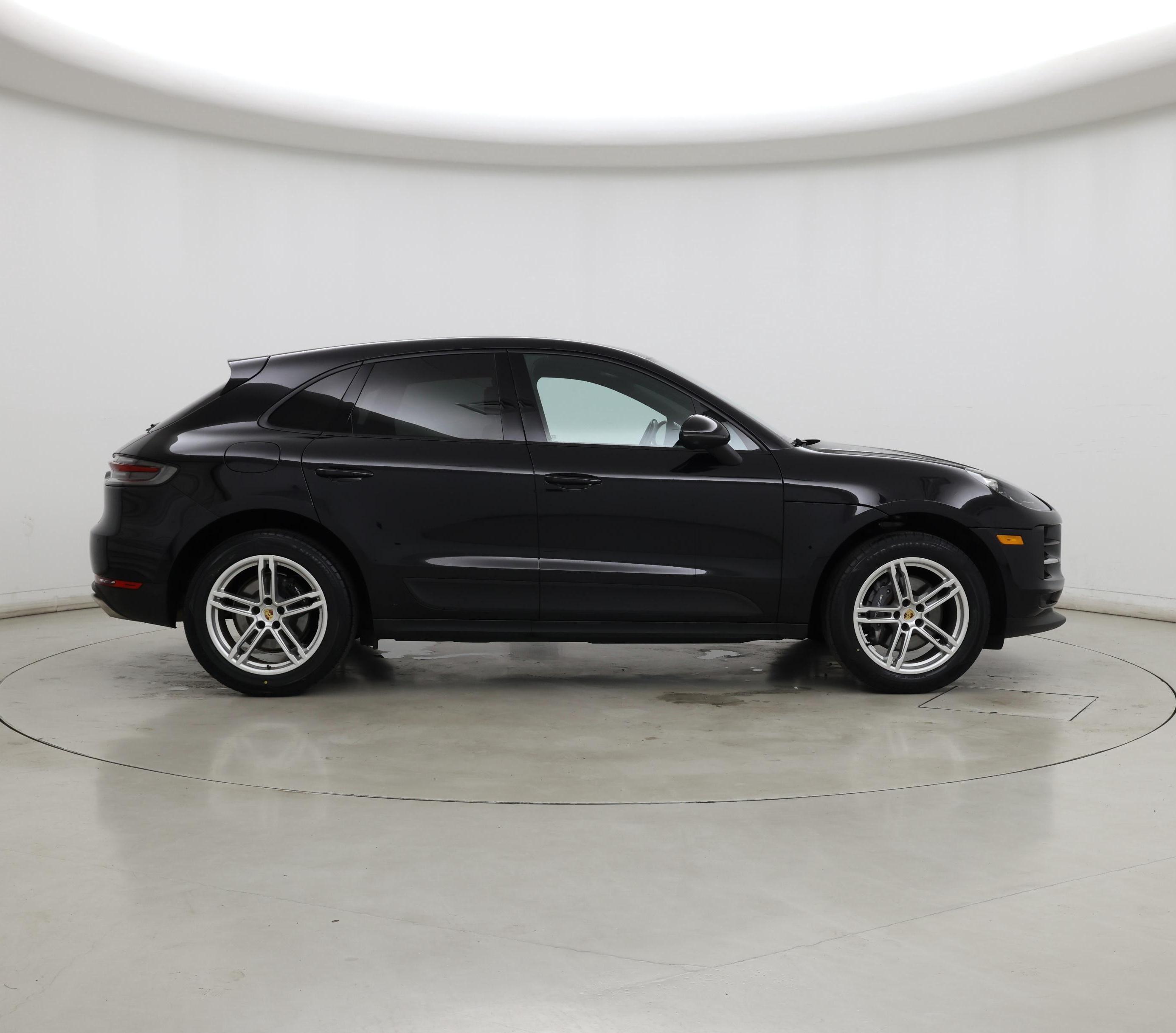Thumbnail: 2021 Porsche Macan - 7
