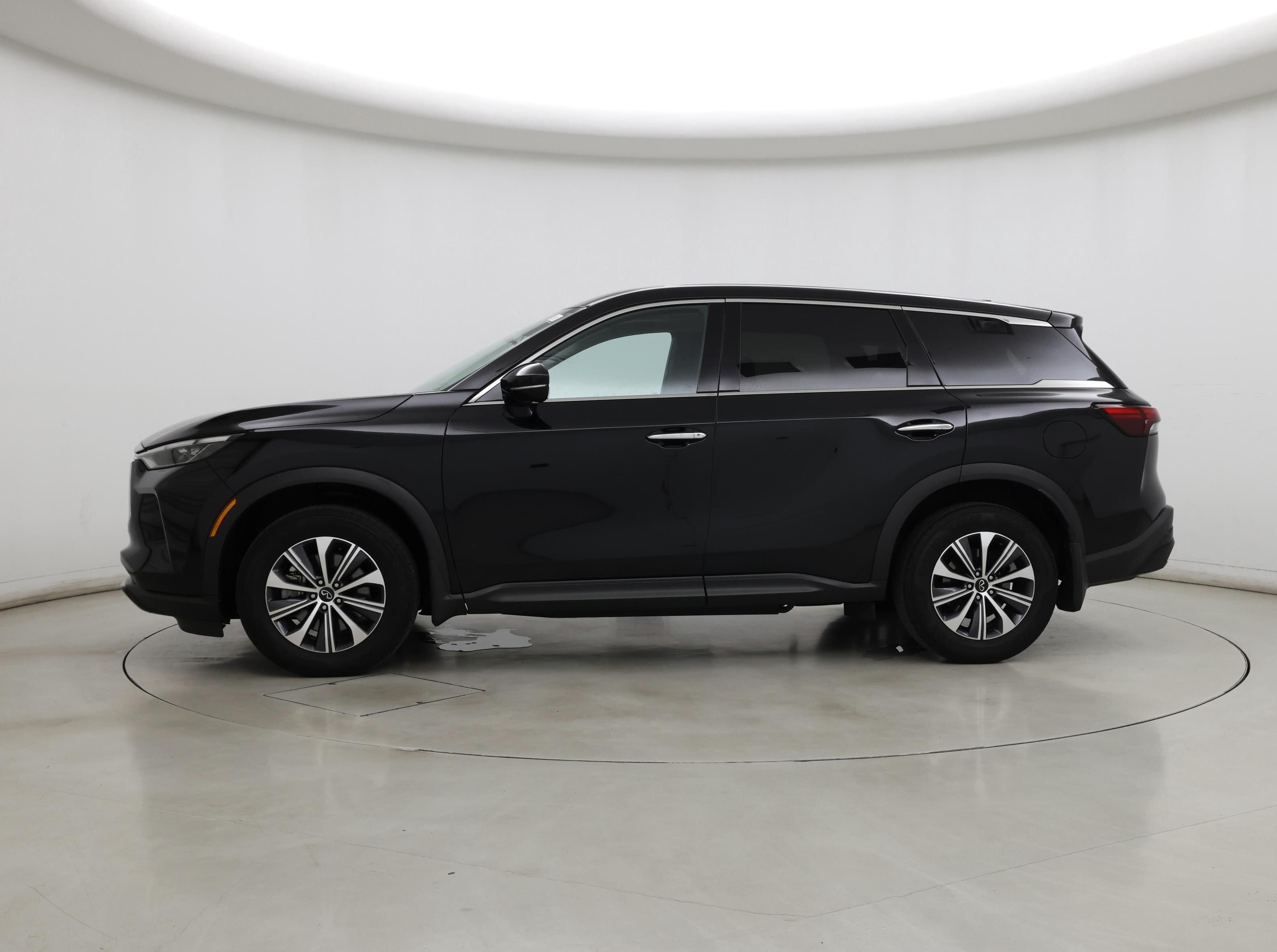 Thumbnail: 2023 INFINITI QX60 - 3
