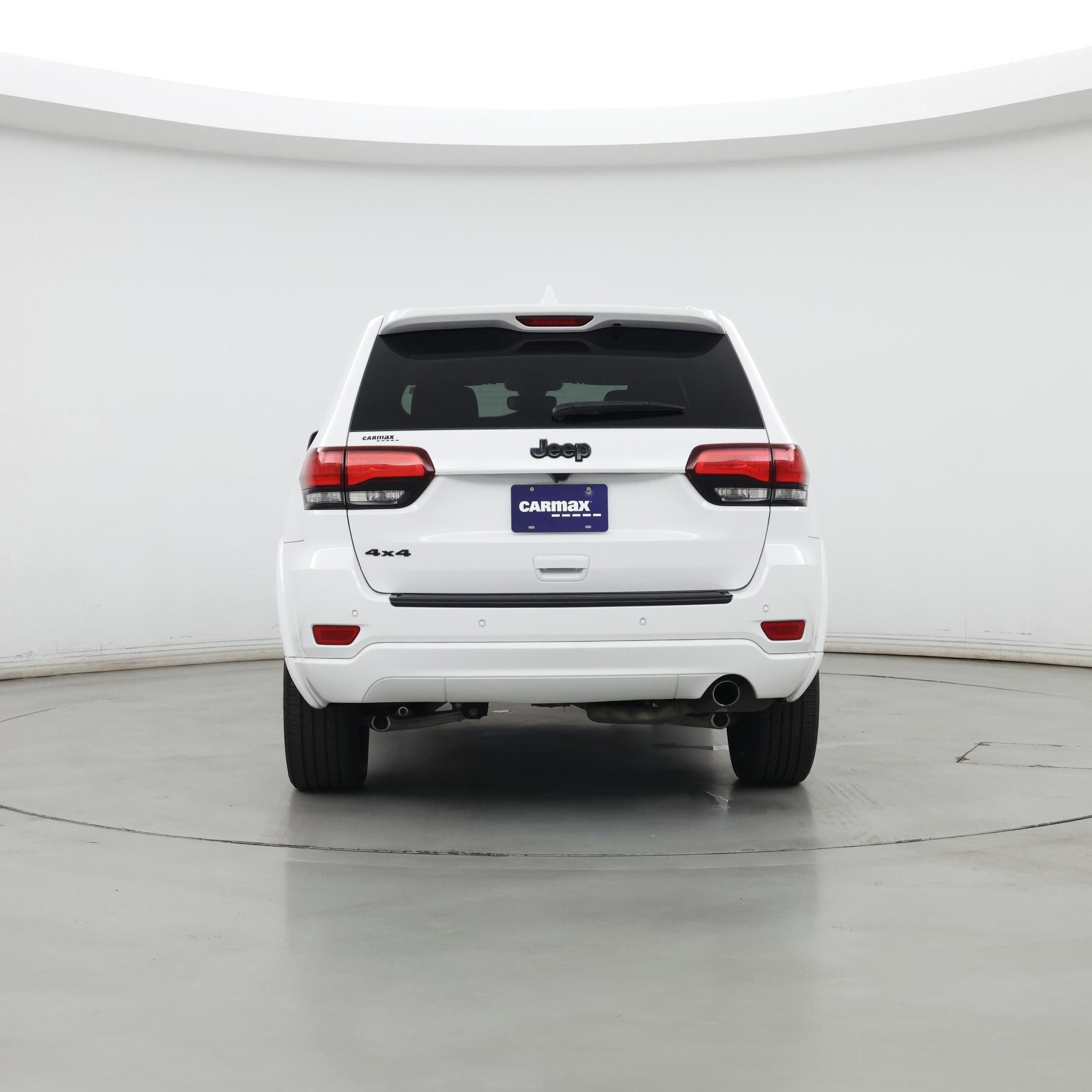 Thumbnail: 2017 Jeep Grand Cherokee - 6