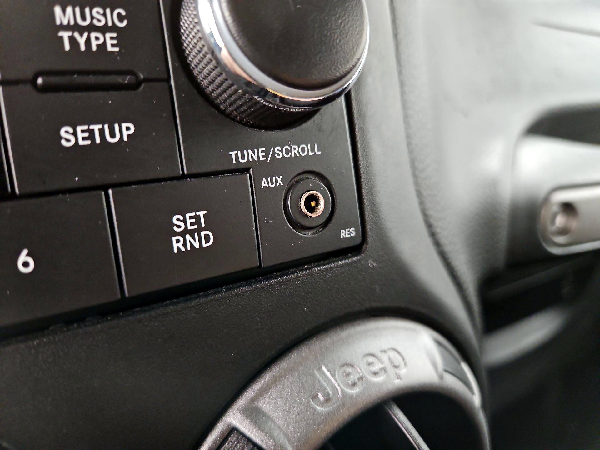 Thumbnail: 2013 Jeep Wrangler - 16