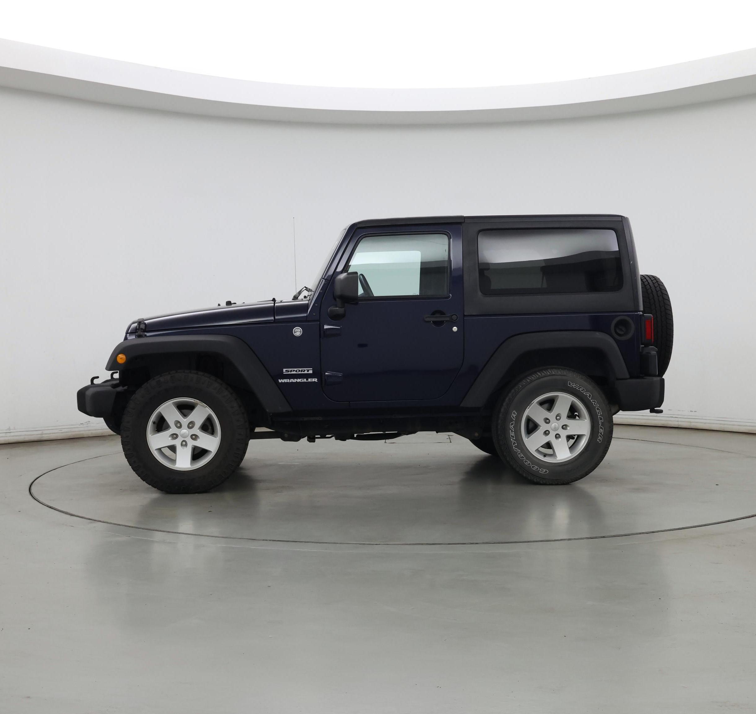 Thumbnail: 2013 Jeep Wrangler - 3