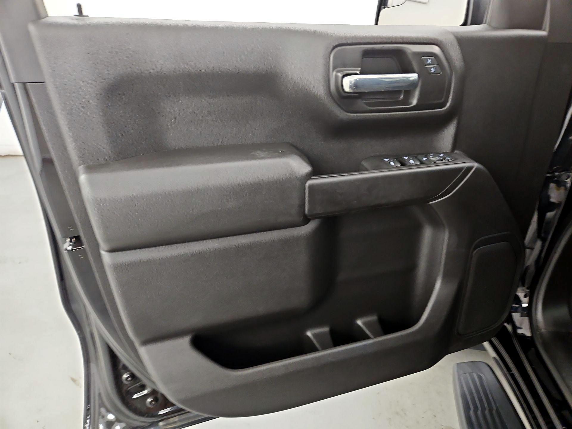 Thumbnail: 2022 Chevrolet Silverado 1500 - 12