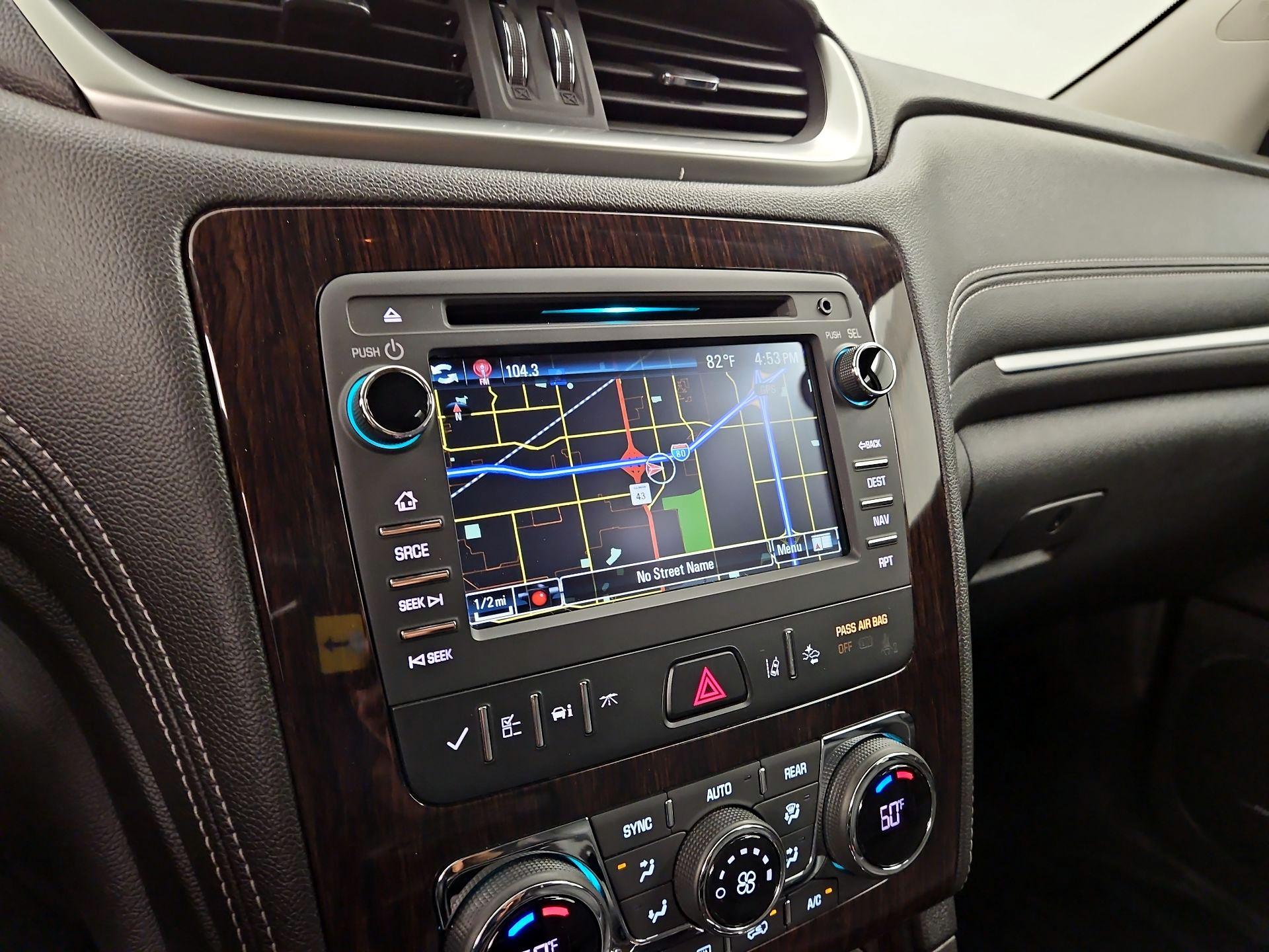 Thumbnail: 2017 Chevrolet Traverse - 14