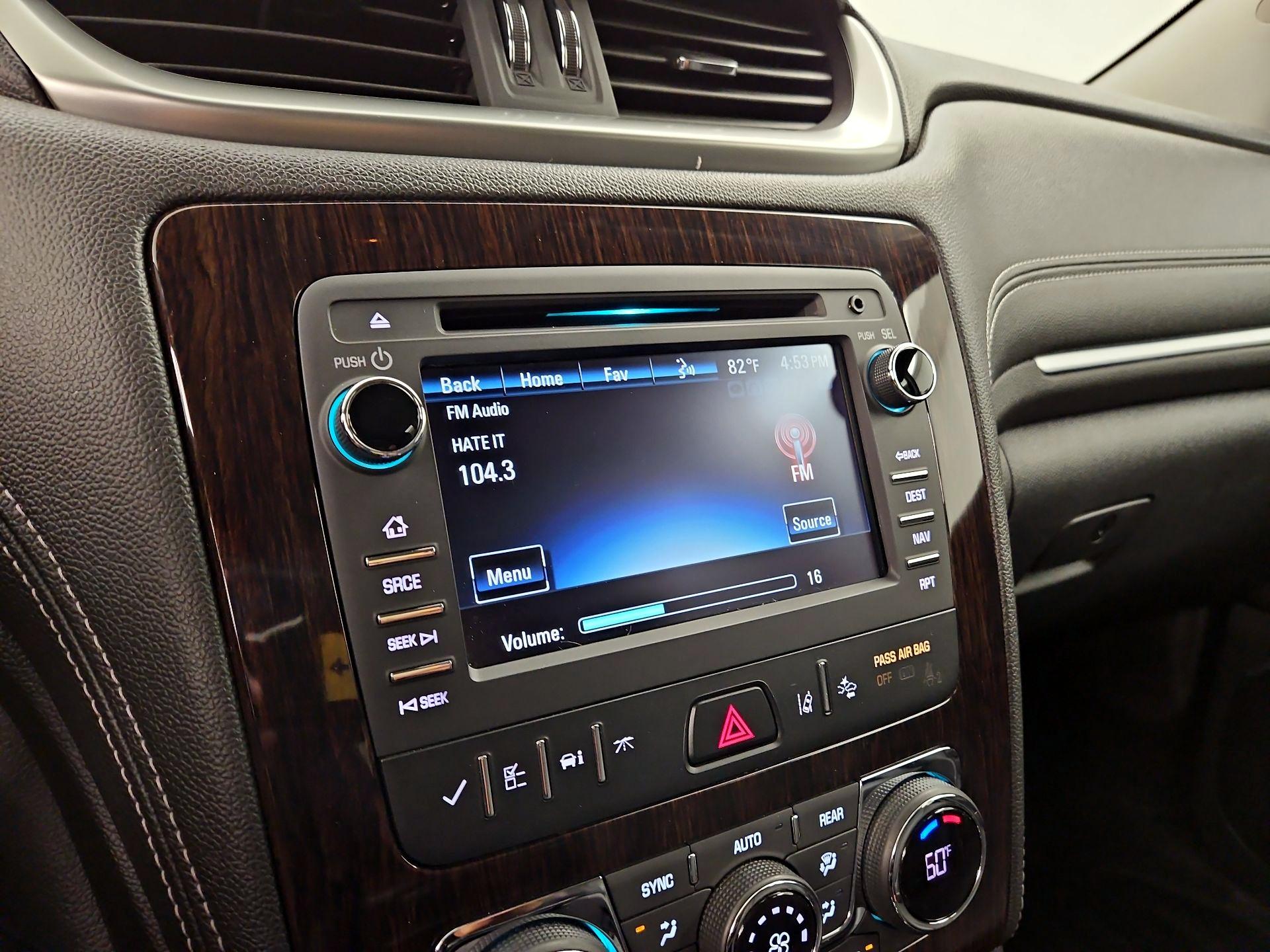 Thumbnail: 2017 Chevrolet Traverse - 16