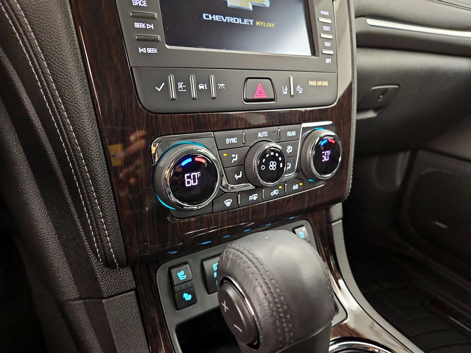Thumbnail: 2017 Chevrolet Traverse - 17