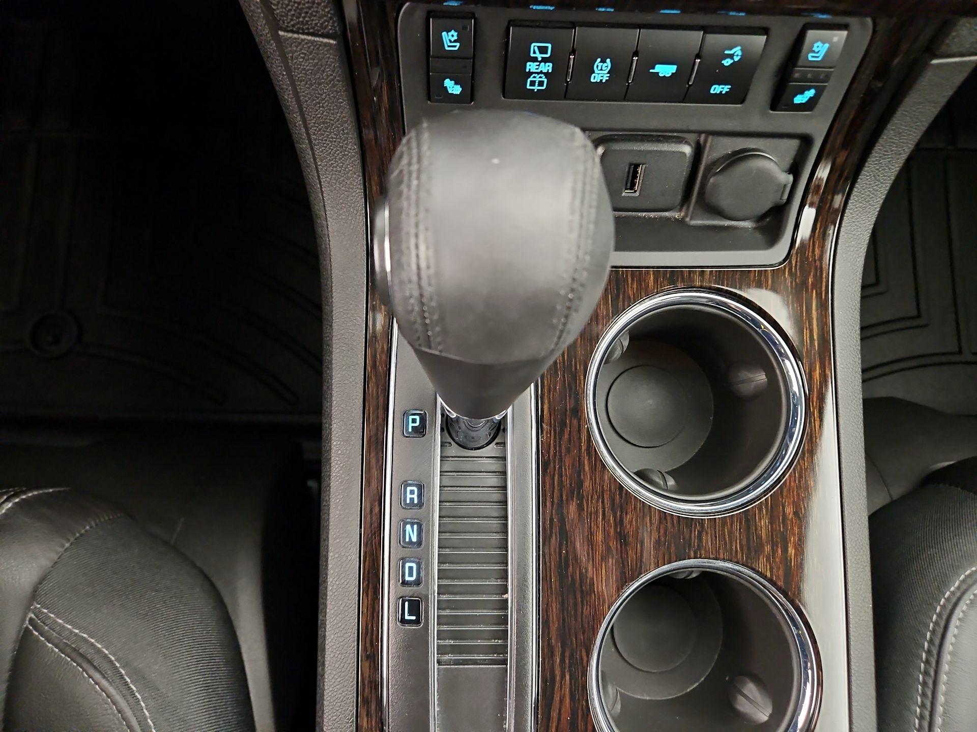 Thumbnail: 2017 Chevrolet Traverse - 18