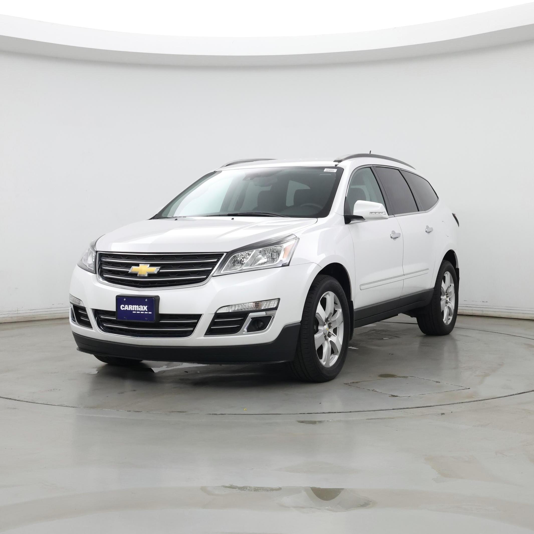 Thumbnail: 2017 Chevrolet Traverse - 4