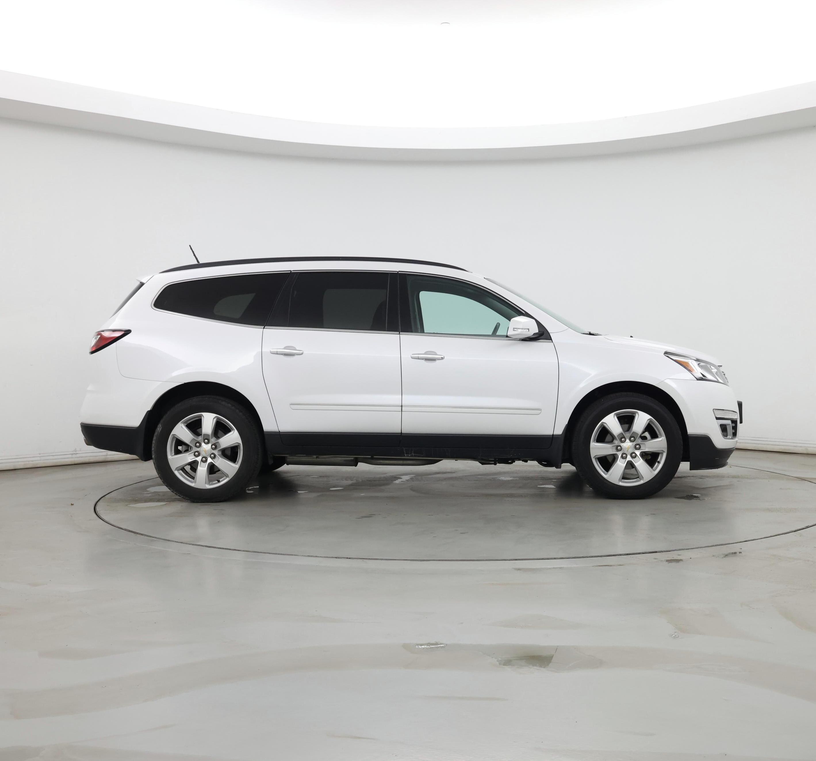 Thumbnail: 2017 Chevrolet Traverse - 7