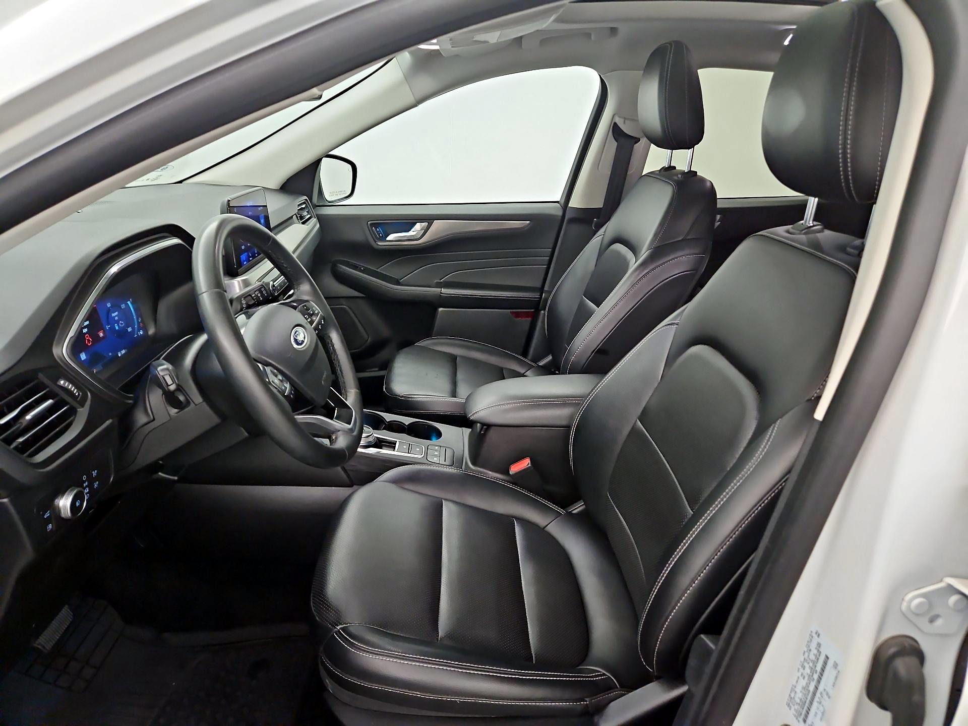 Thumbnail: 2021 Ford Escape - 11