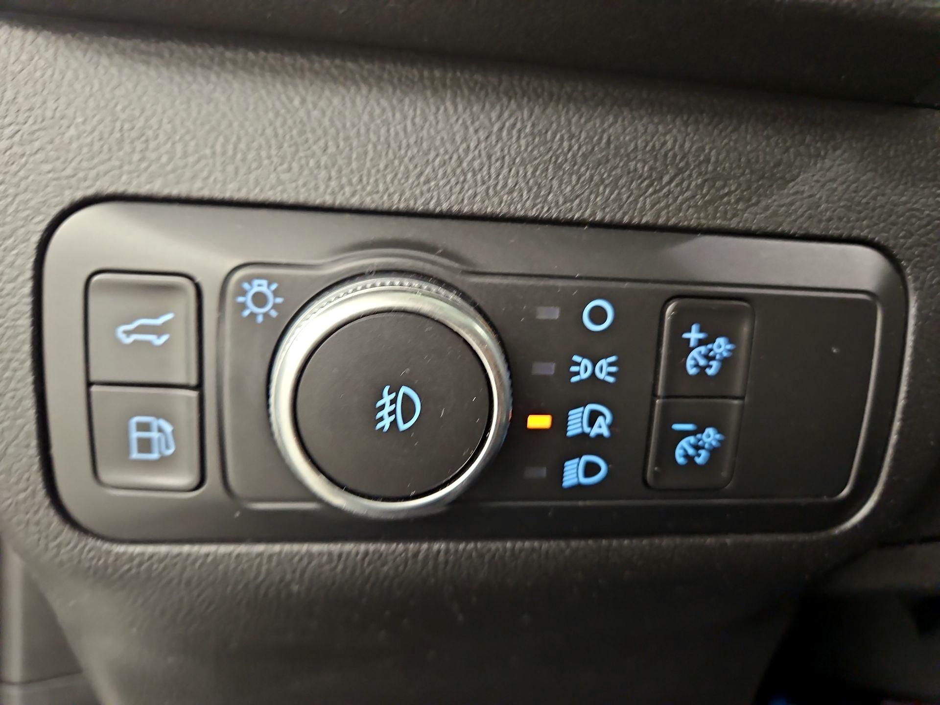 Thumbnail: 2021 Ford Escape - 13