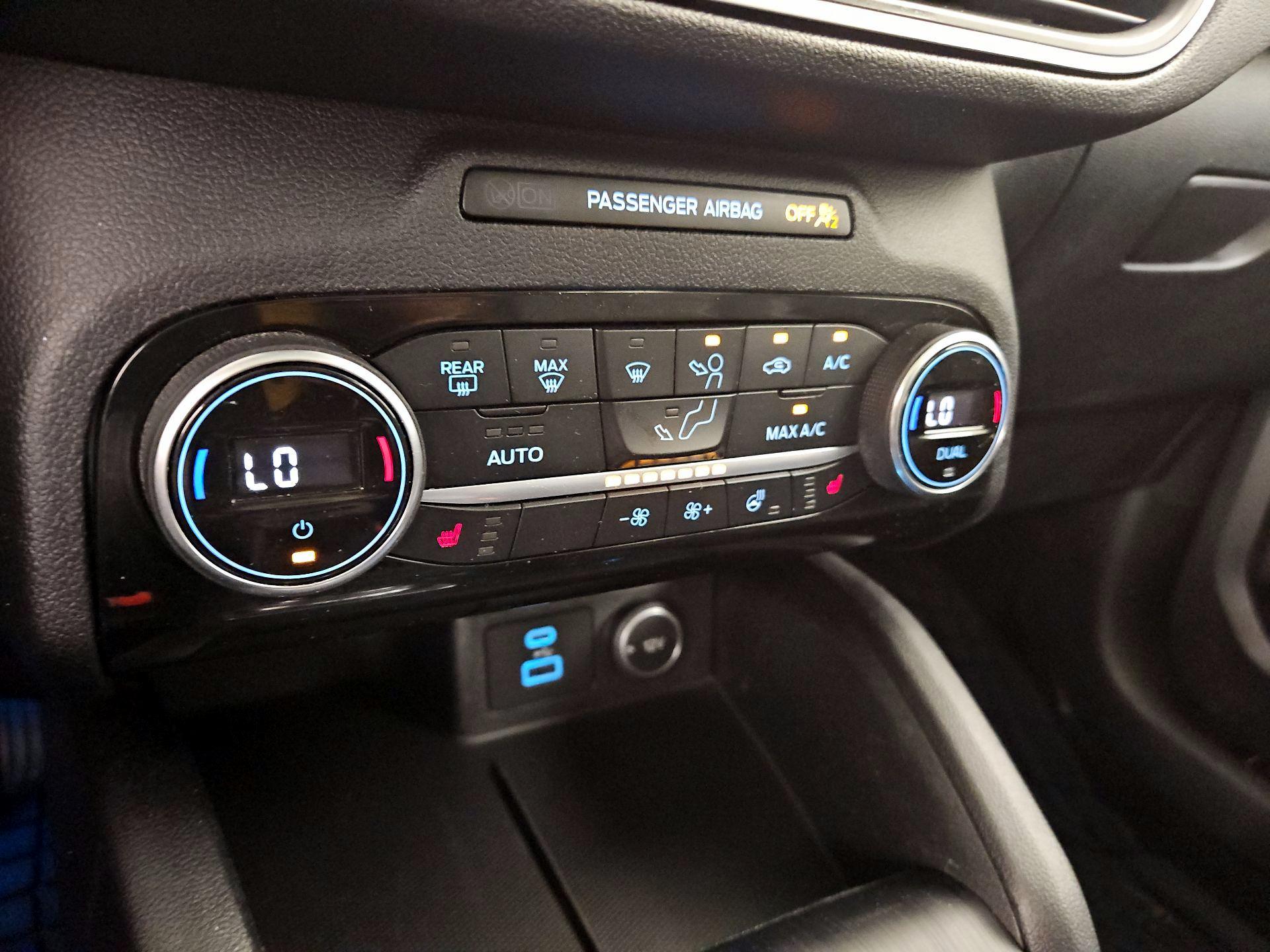 Thumbnail: 2021 Ford Escape - 17