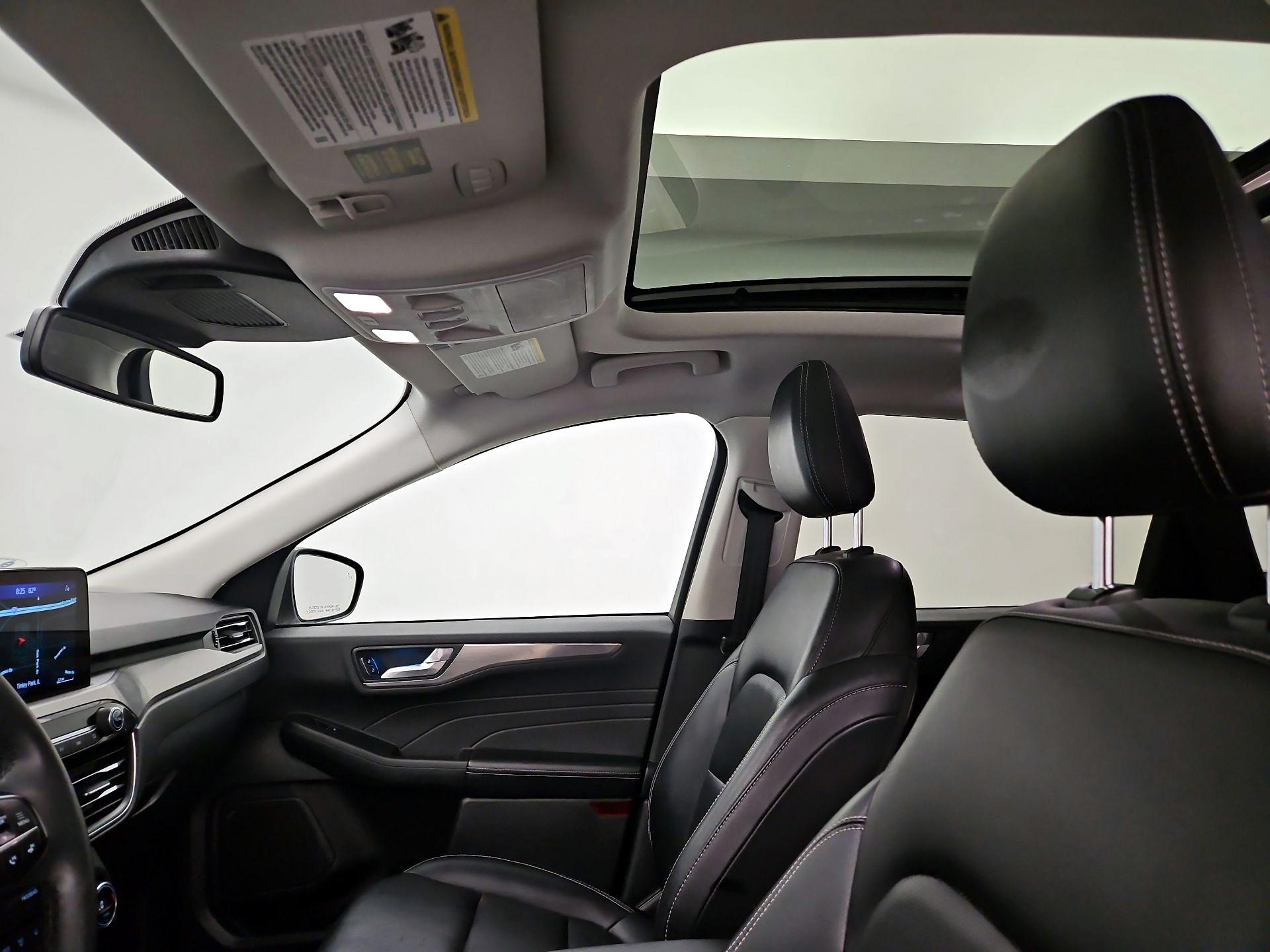 Thumbnail: 2021 Ford Escape - 20