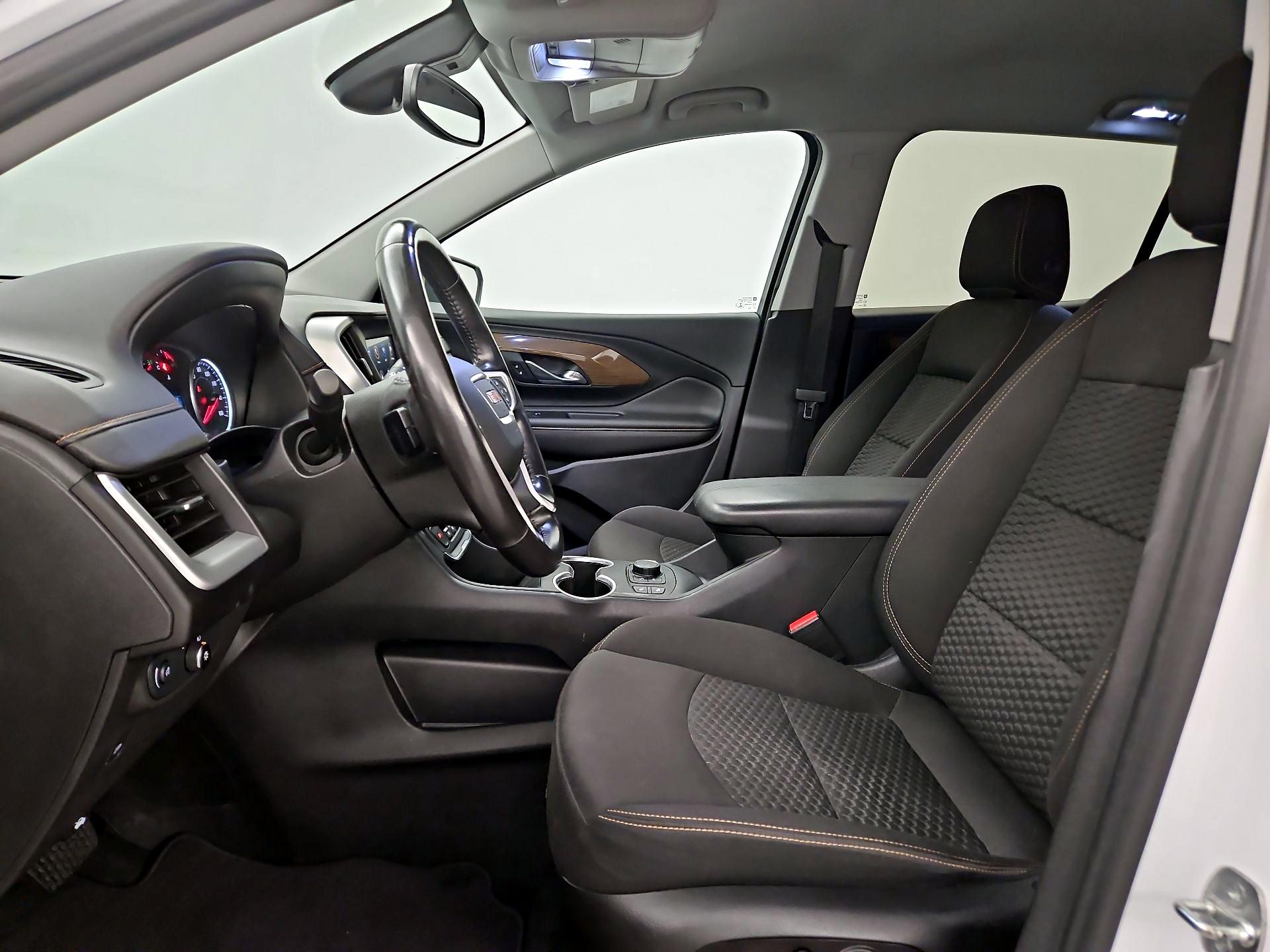 Thumbnail: 2020 GMC Terrain - 11