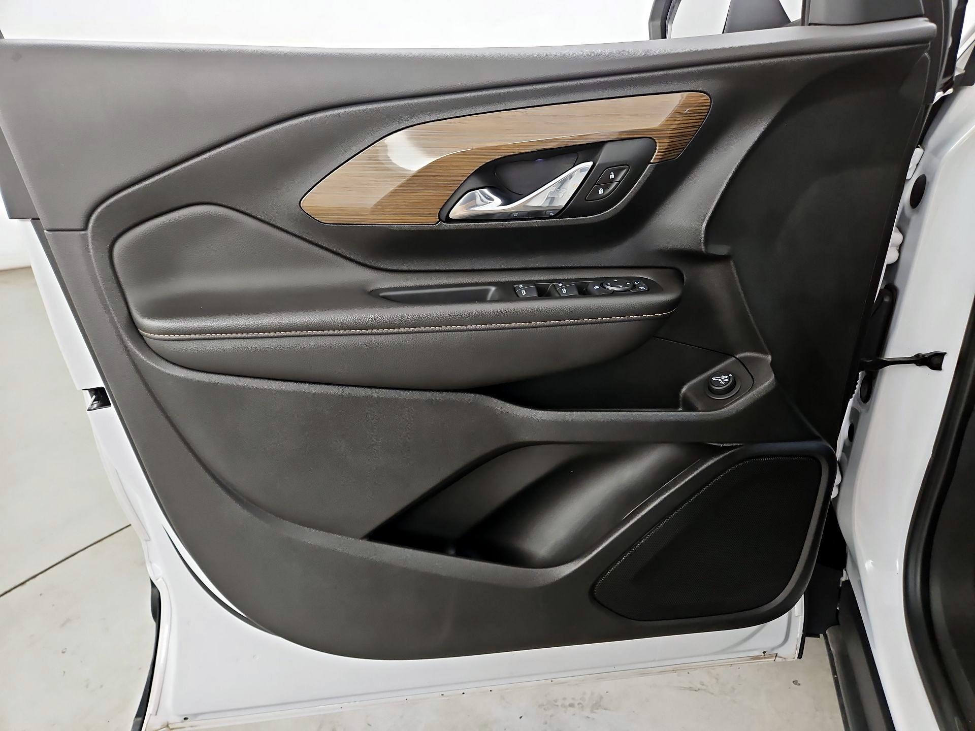 Thumbnail: 2020 GMC Terrain - 12