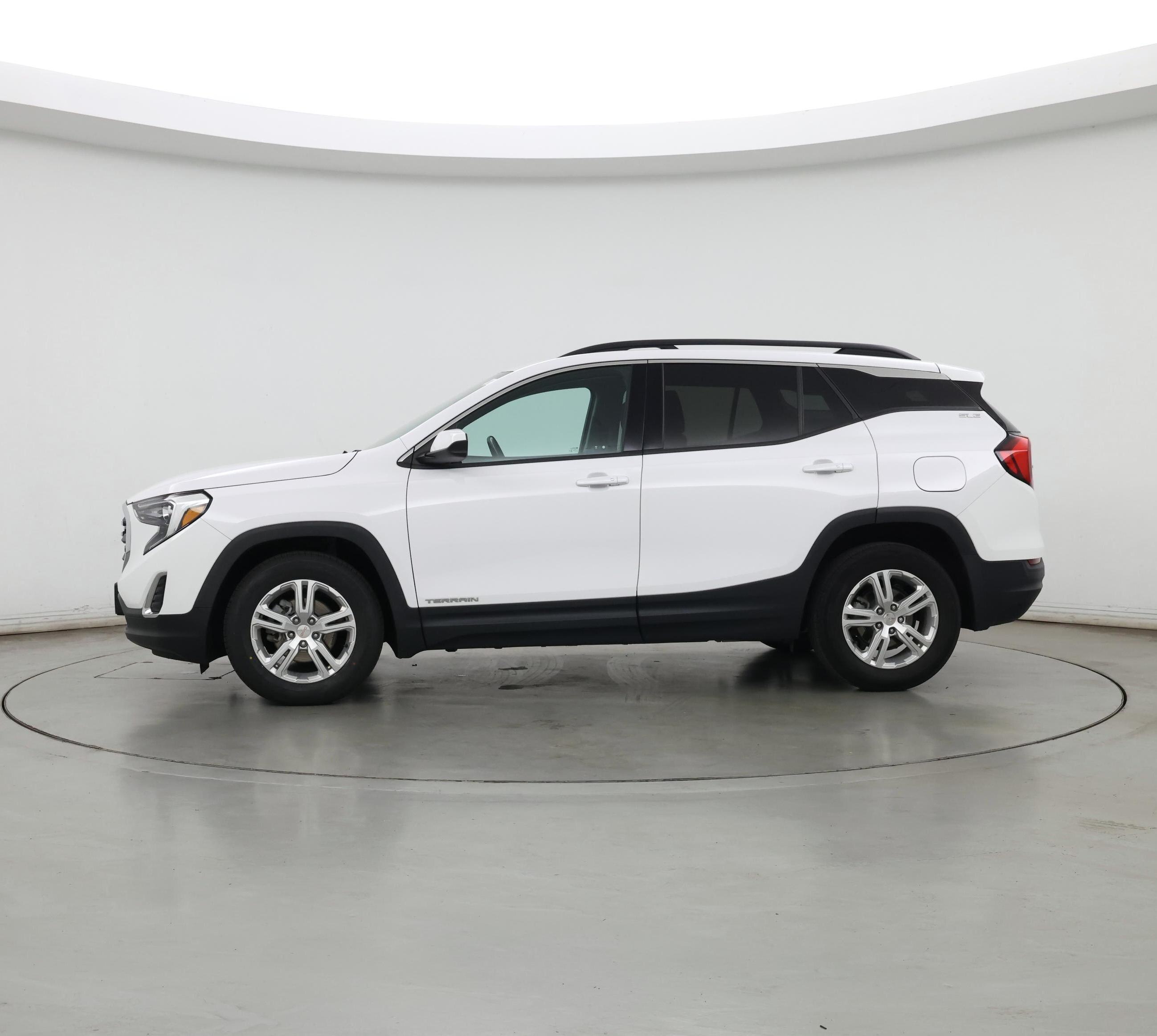 Thumbnail: 2020 GMC Terrain - 3