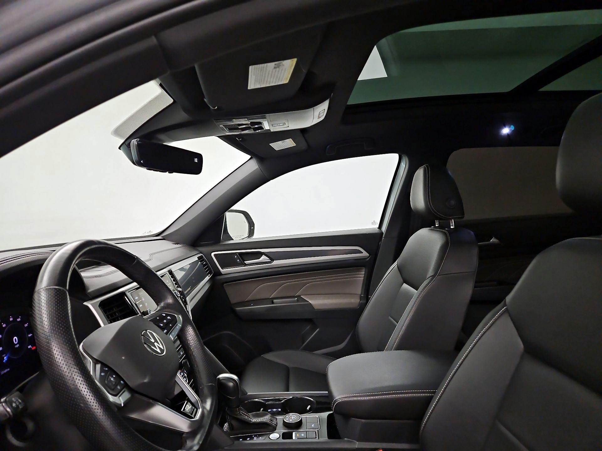 Thumbnail: 2023 Volkswagen Atlas - 20