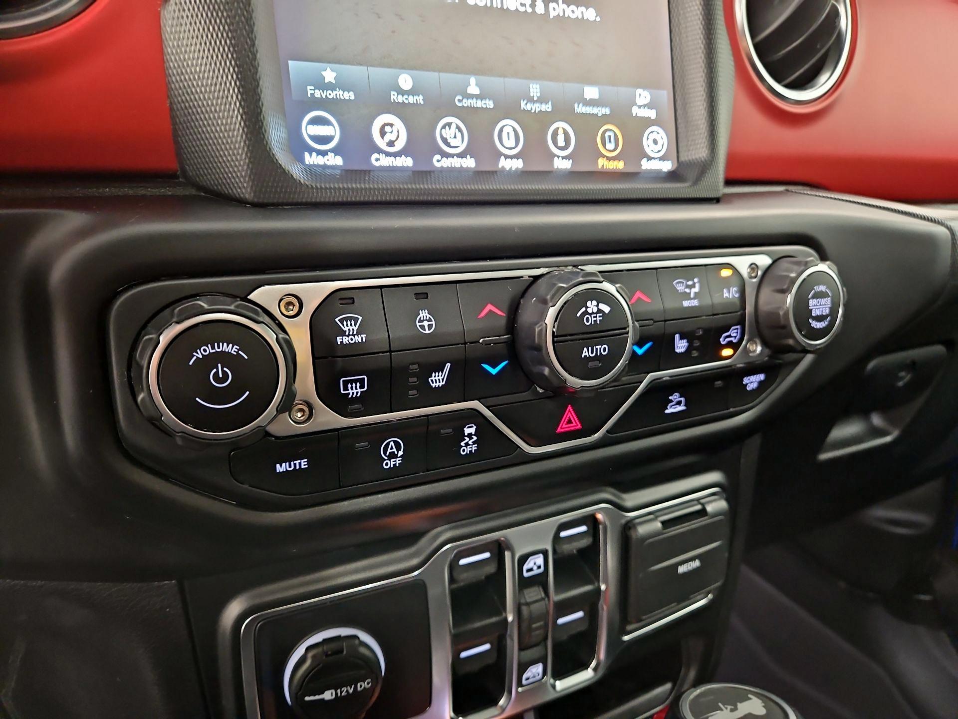 Thumbnail: 2021 Jeep Wrangler - 17
