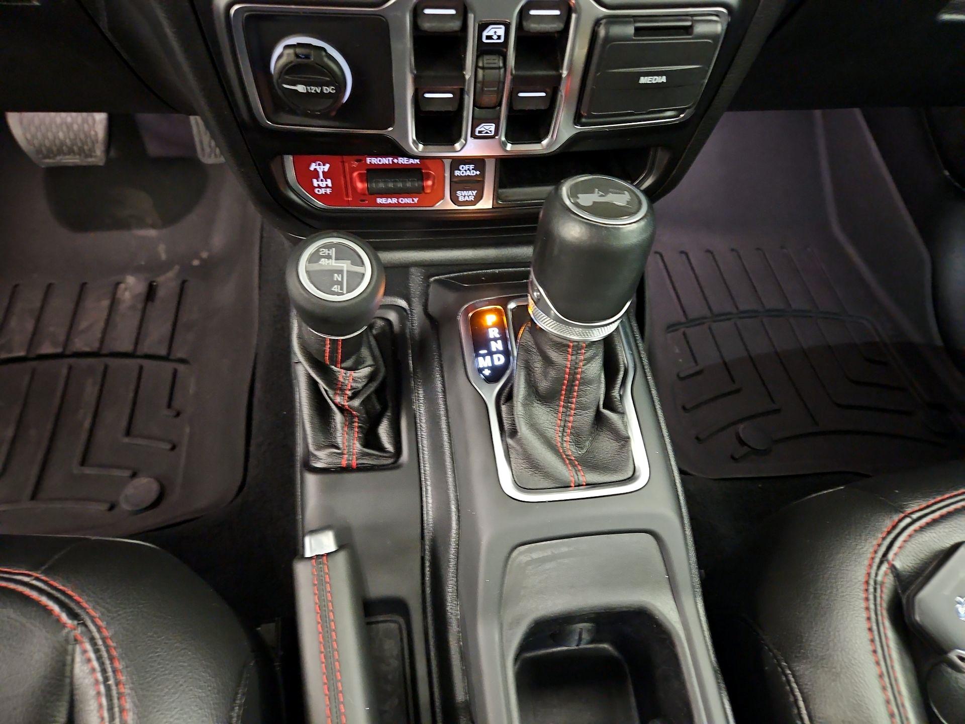 Thumbnail: 2021 Jeep Wrangler - 18