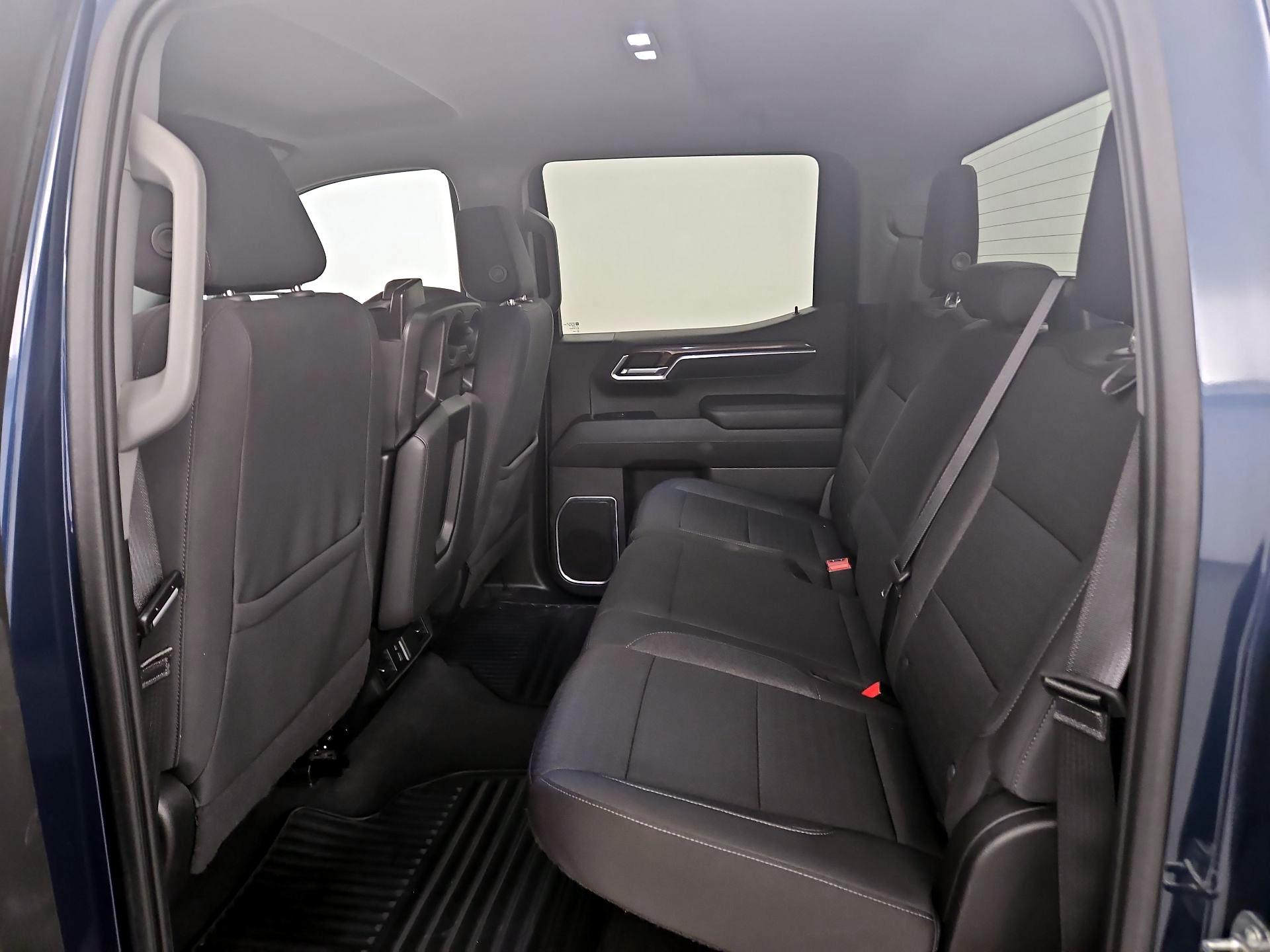 Thumbnail: 2022 Chevrolet Silverado 1500 - 19