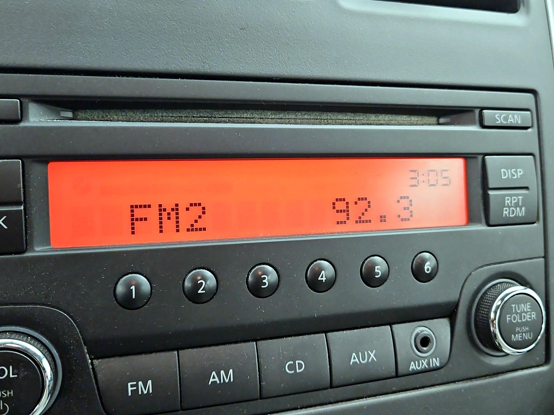 Thumbnail: 2014 Nissan Versa Note - 14
