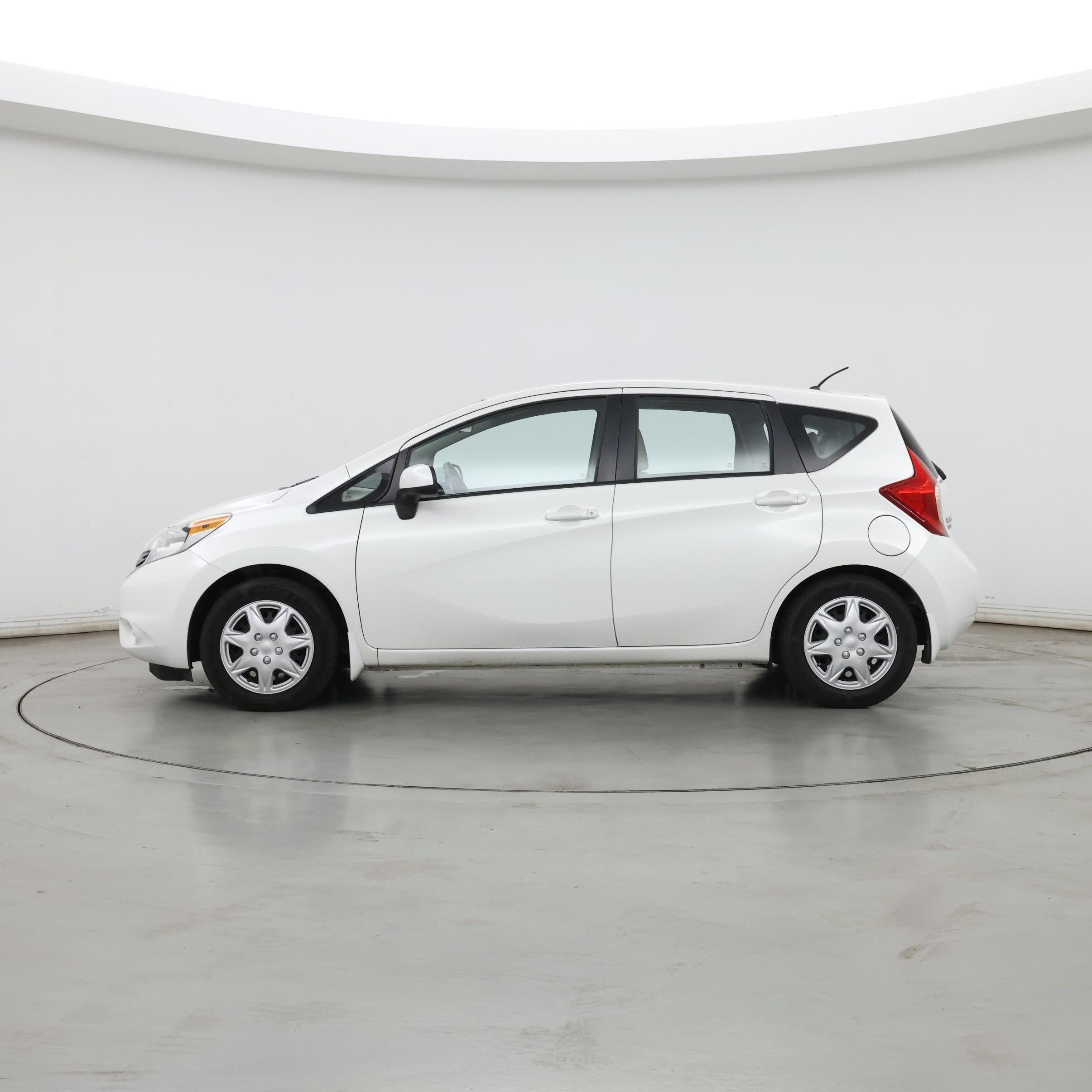 Thumbnail: 2014 Nissan Versa Note - 3