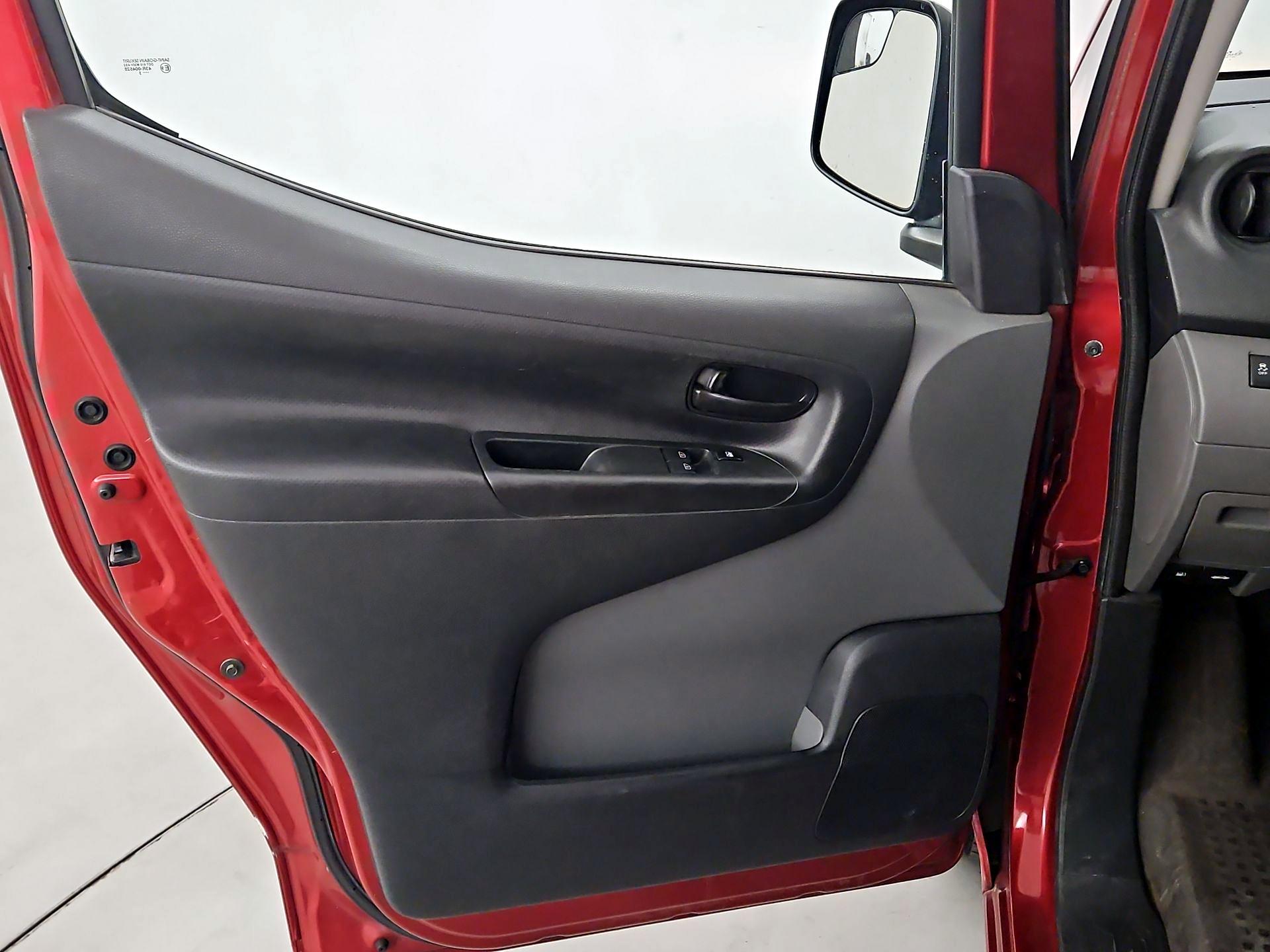 Thumbnail: 2015 Chevrolet City Express - 12